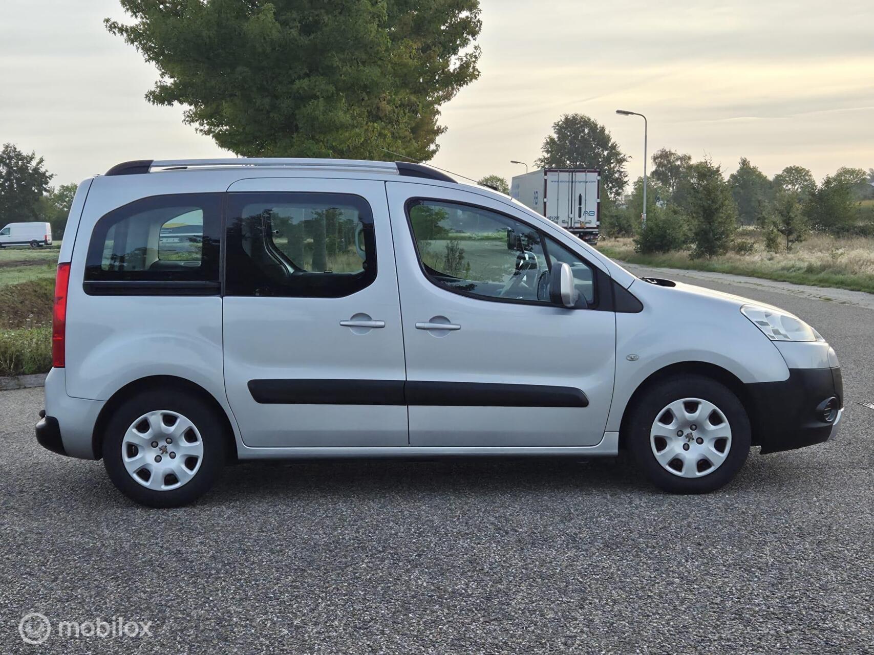 Foto van Peugeot Partner