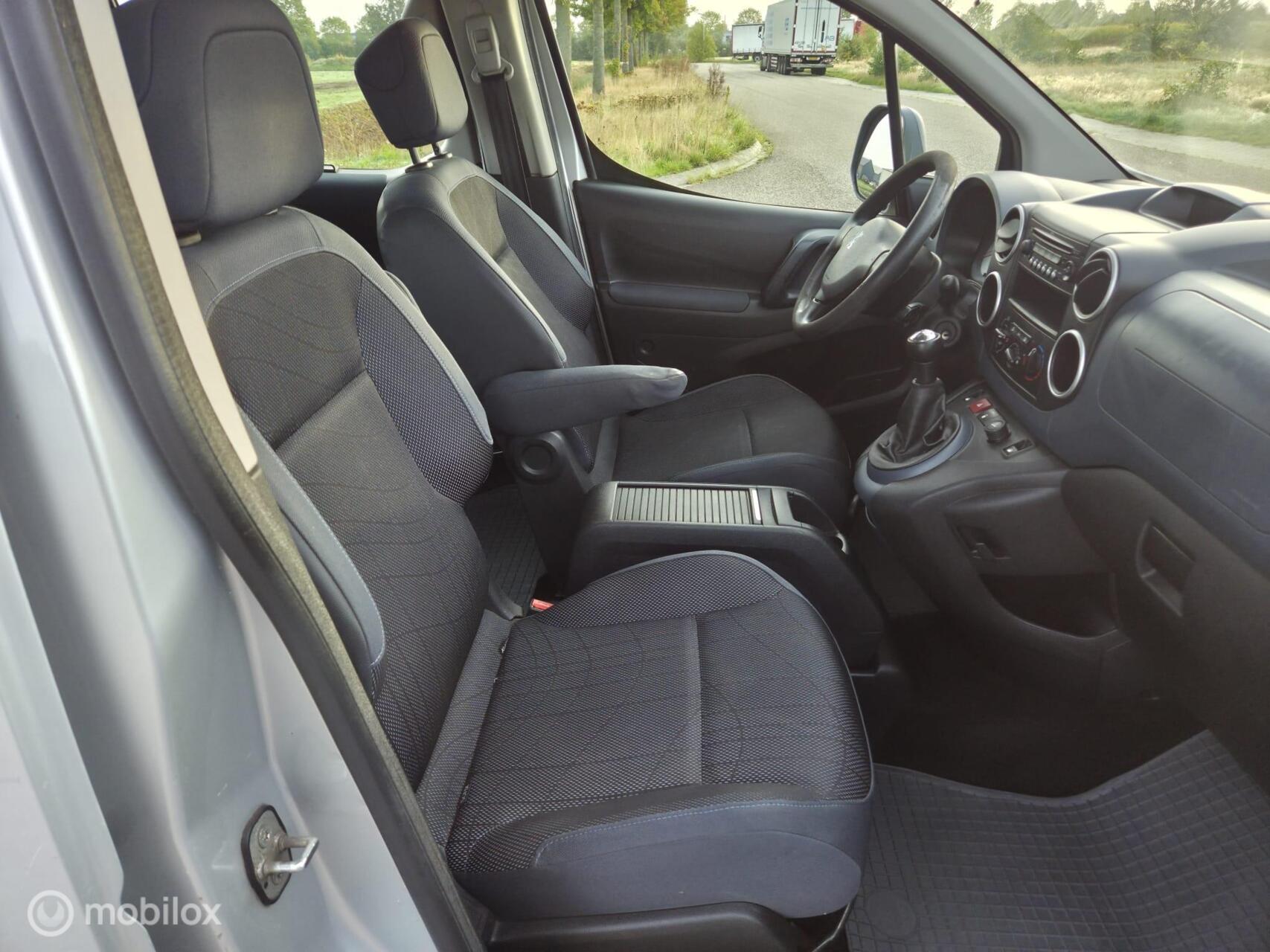 Foto van Peugeot Partner
