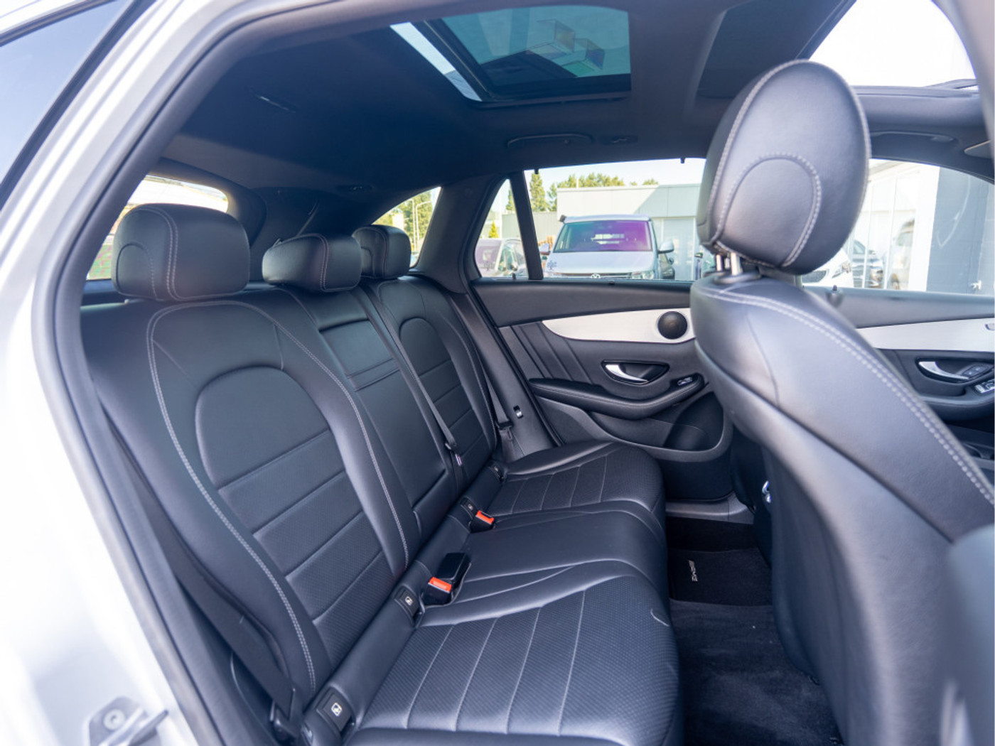 Foto van Mercedes-Benz GLC 350 E 4Matic