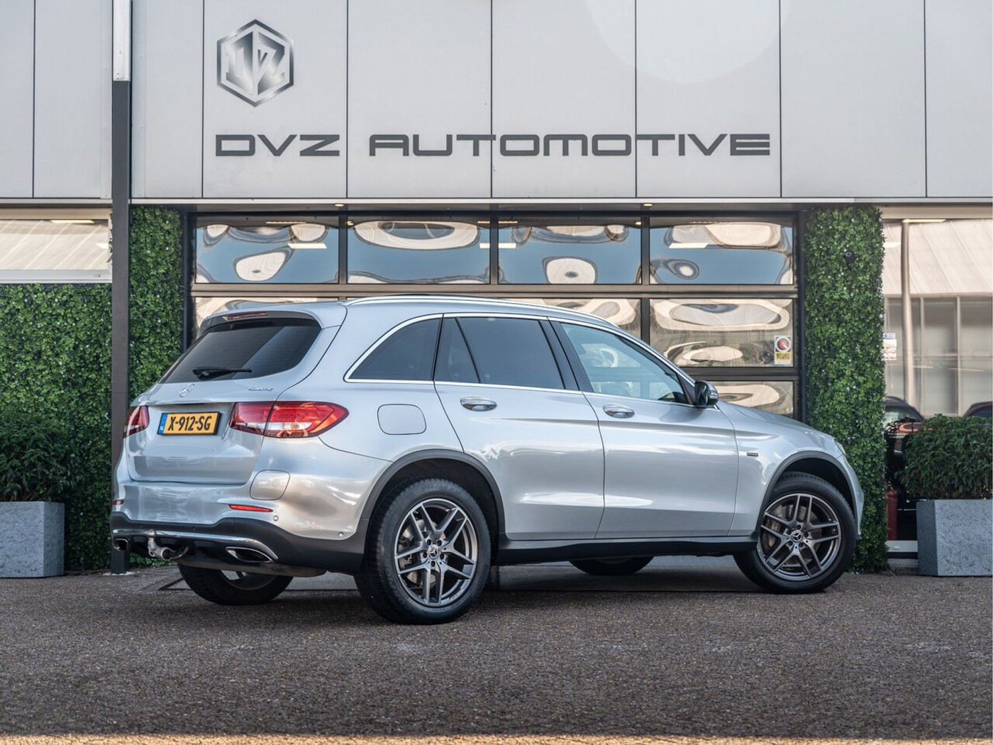 Foto van Mercedes-Benz GLC 350 E 4Matic