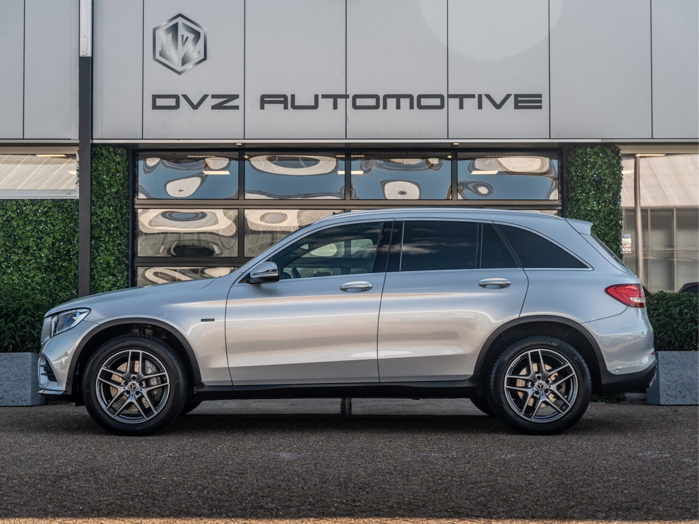 Foto van Mercedes-Benz GLC 350 E 4Matic