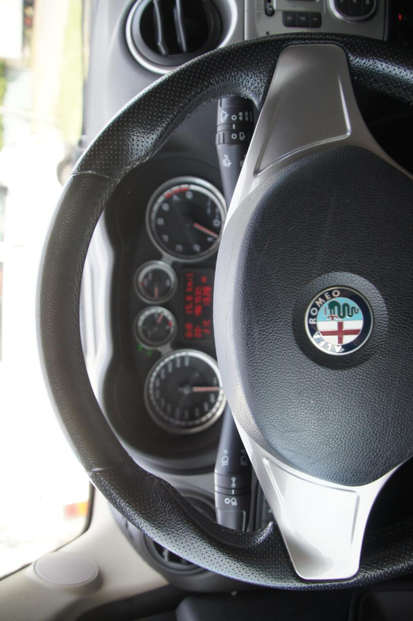 Foto van Alfa Romeo Alfa Mito