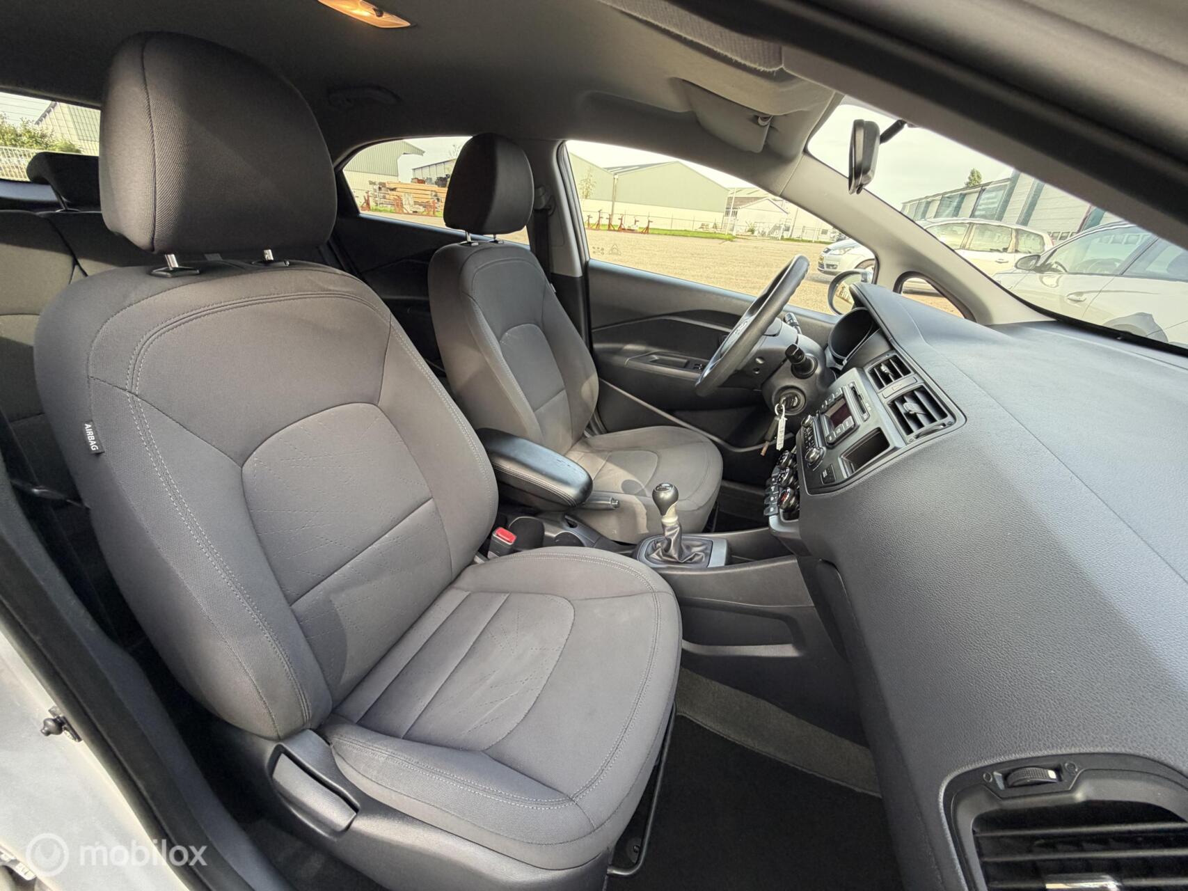 Foto van Kia Rio