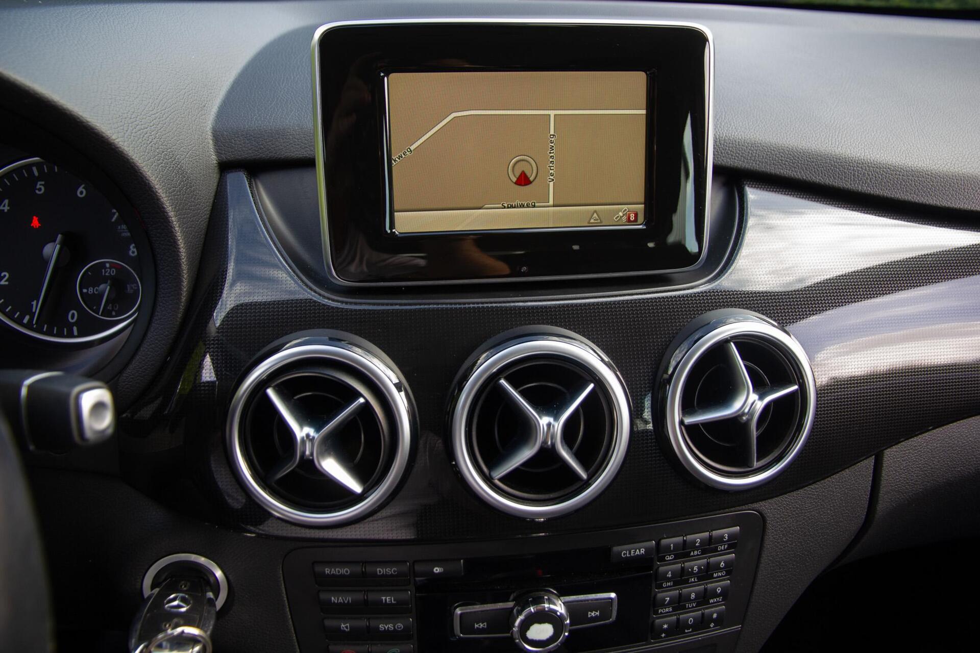 Foto van Mercedes-Benz B 180