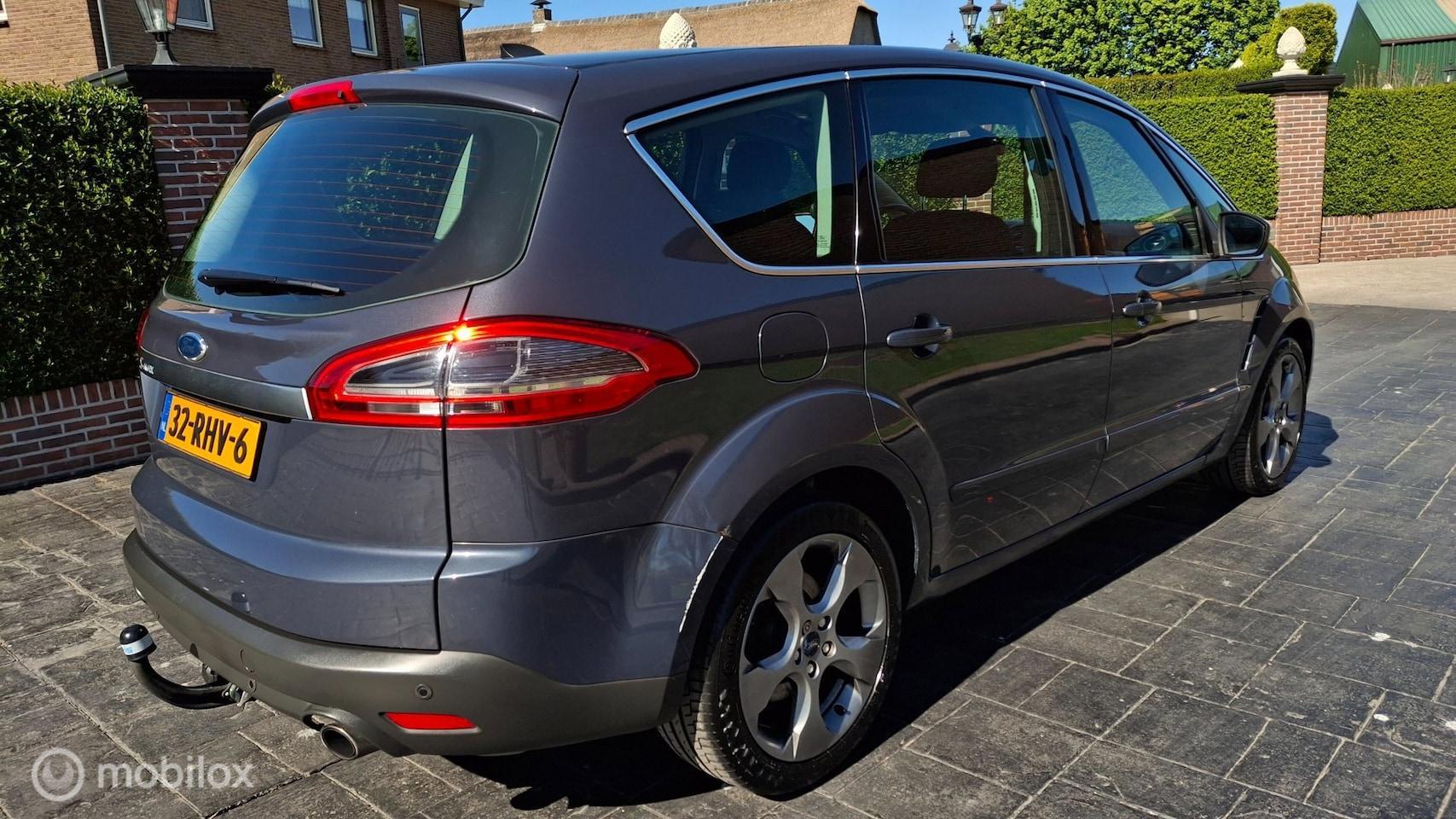 Foto van Ford S-max