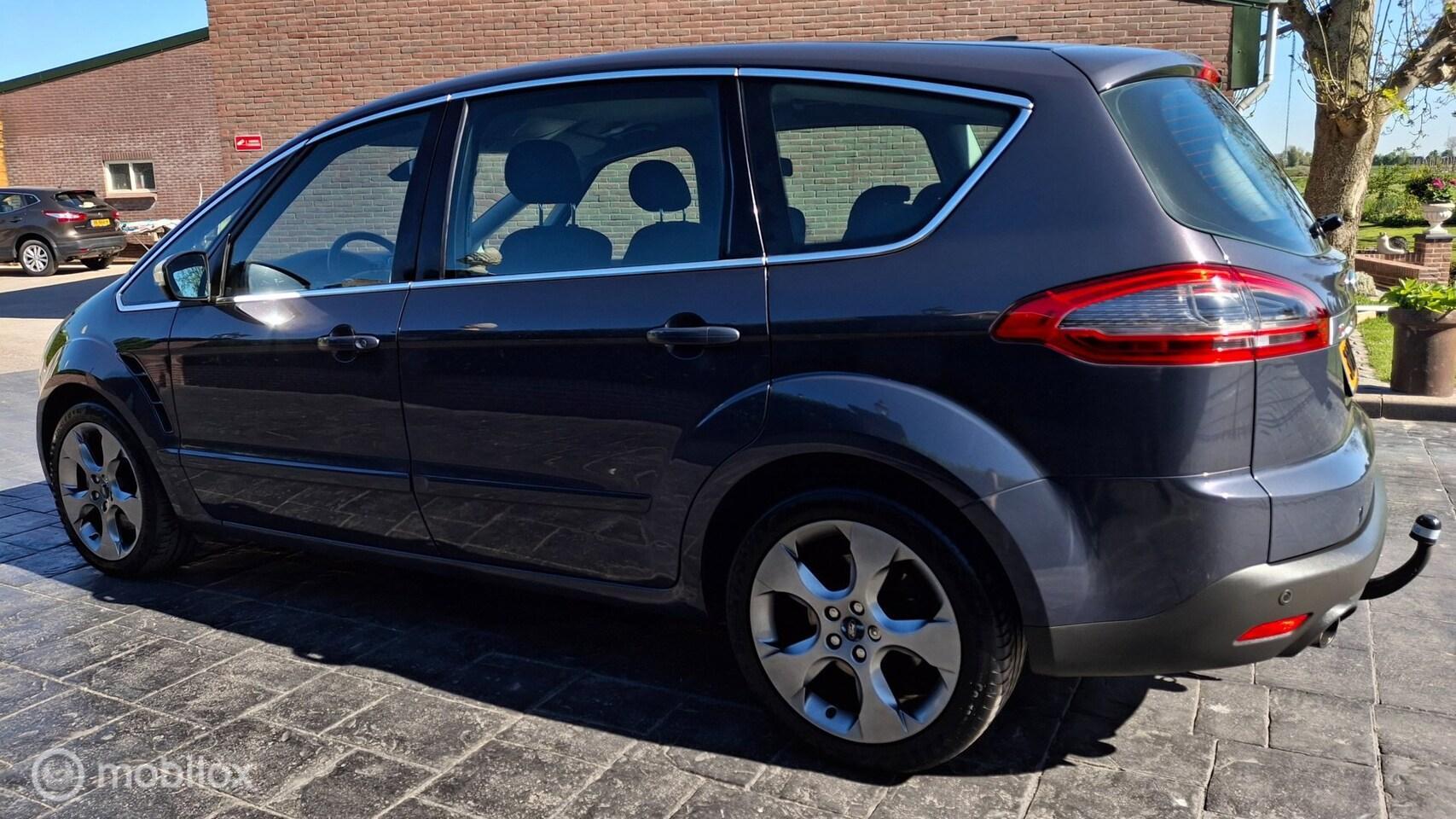 Foto van Ford S-max