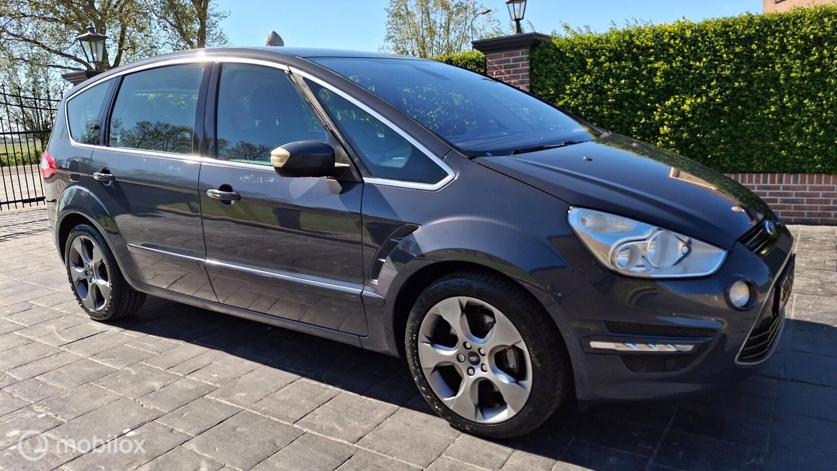 Foto van Ford S-max