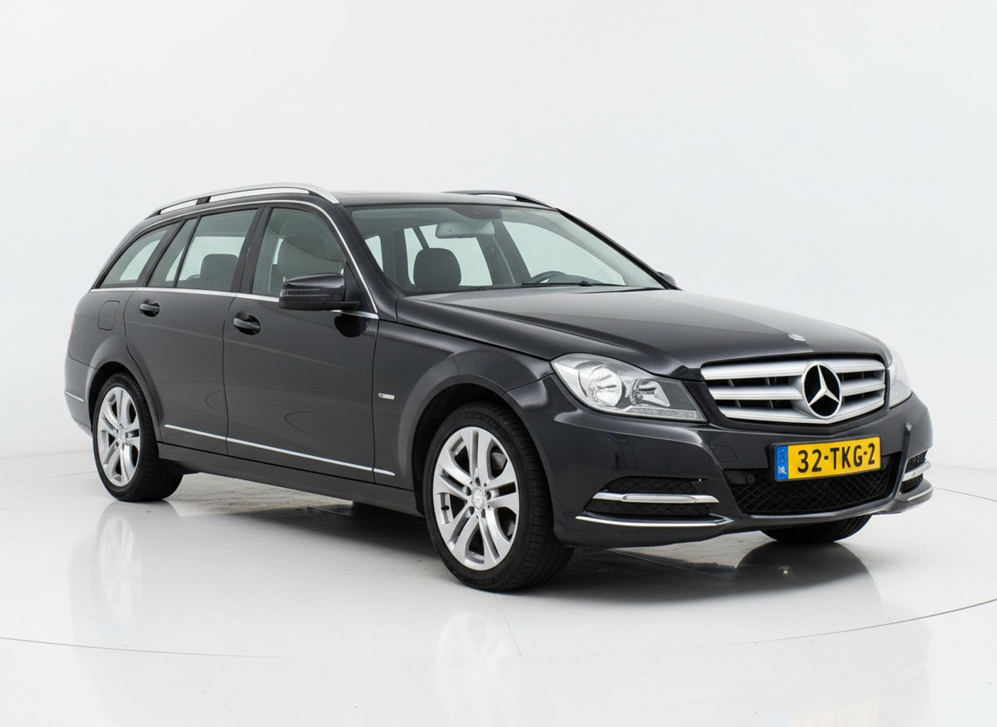 Mercedes-Benz C 180 180 Premium Edition Navi/PDC/Trekhaak!! 2012 - voorkant
