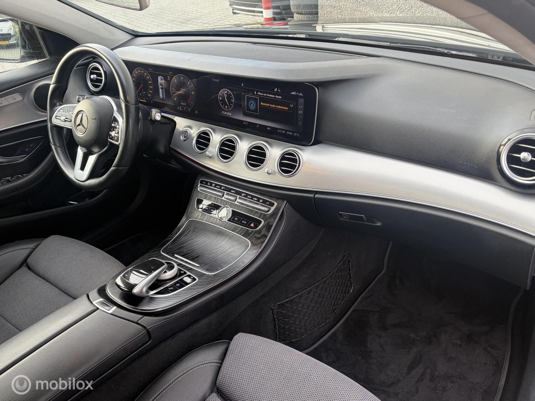 Foto van Mercedes-Benz E 200 D