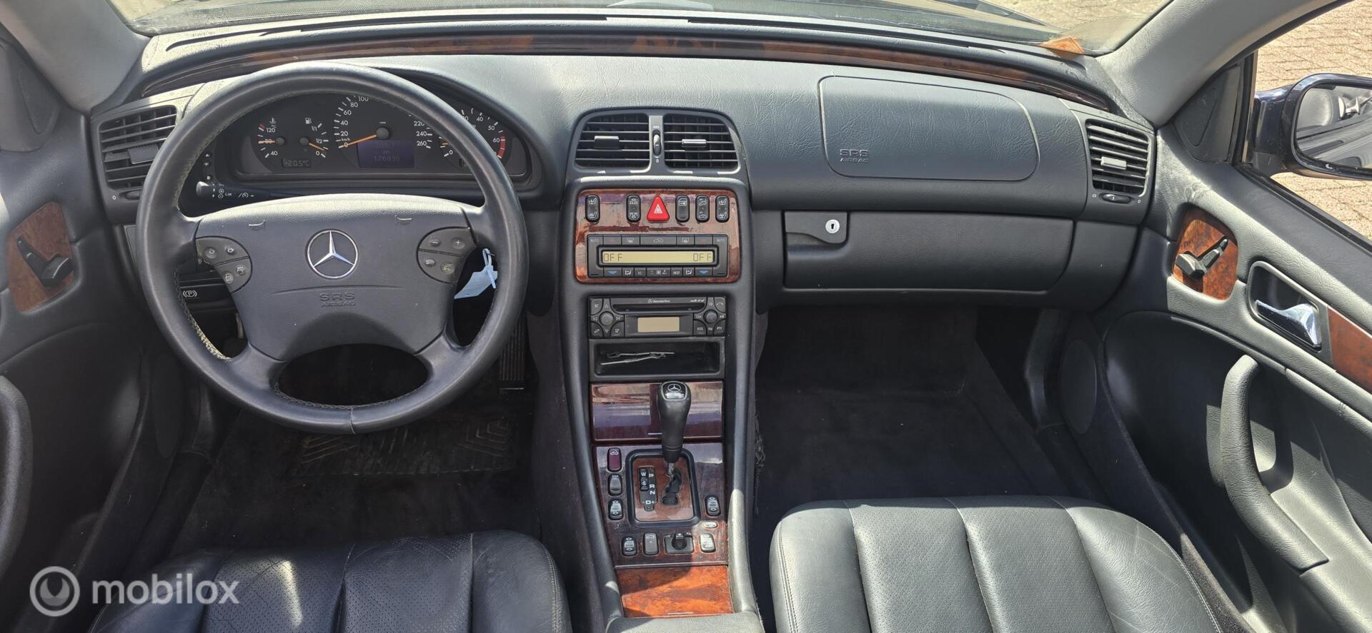 Foto van Mercedes-Benz CLK 230 Kompressor