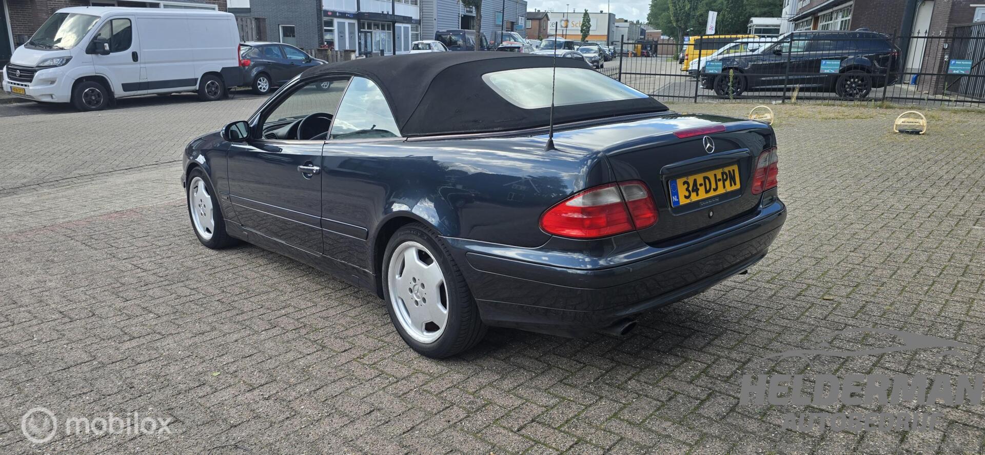 Foto van Mercedes-Benz CLK 230 Kompressor