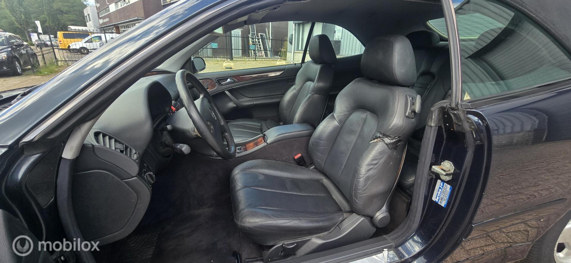 Foto van Mercedes-Benz CLK 230 Kompressor