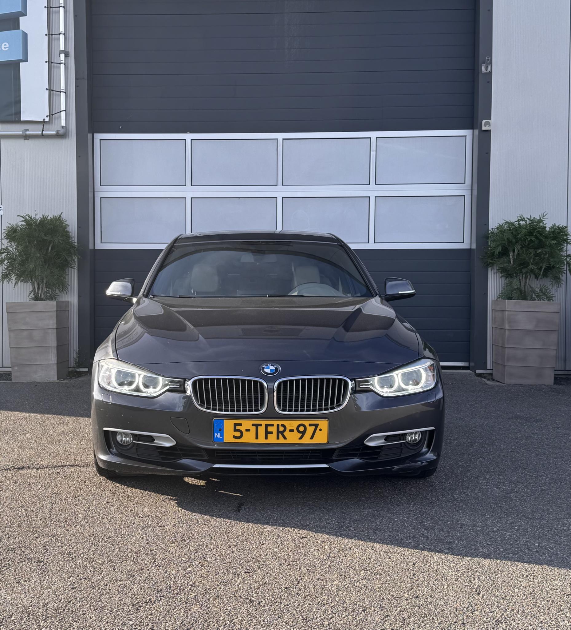 Foto van BMW 320i