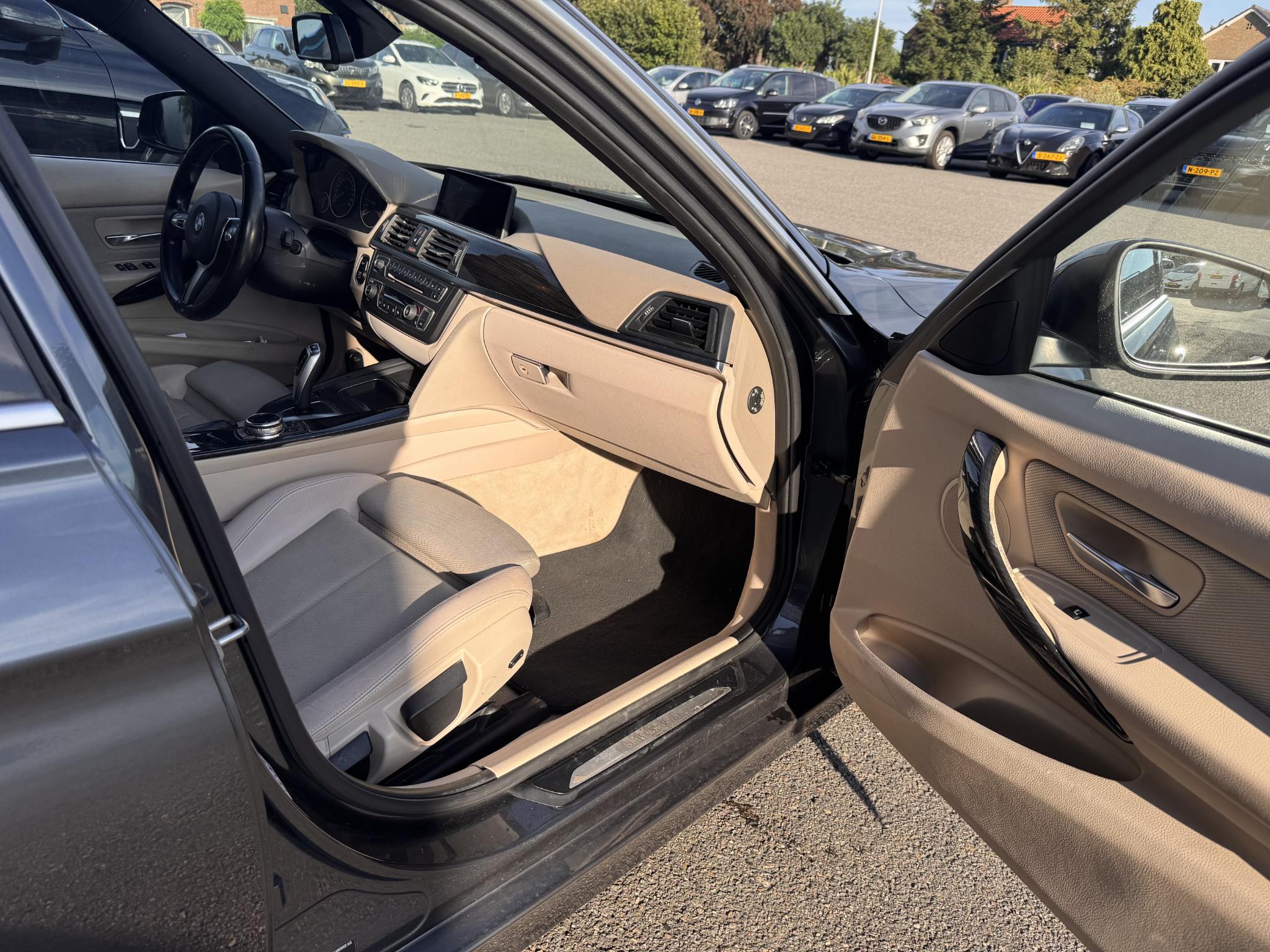 Foto van BMW 320i