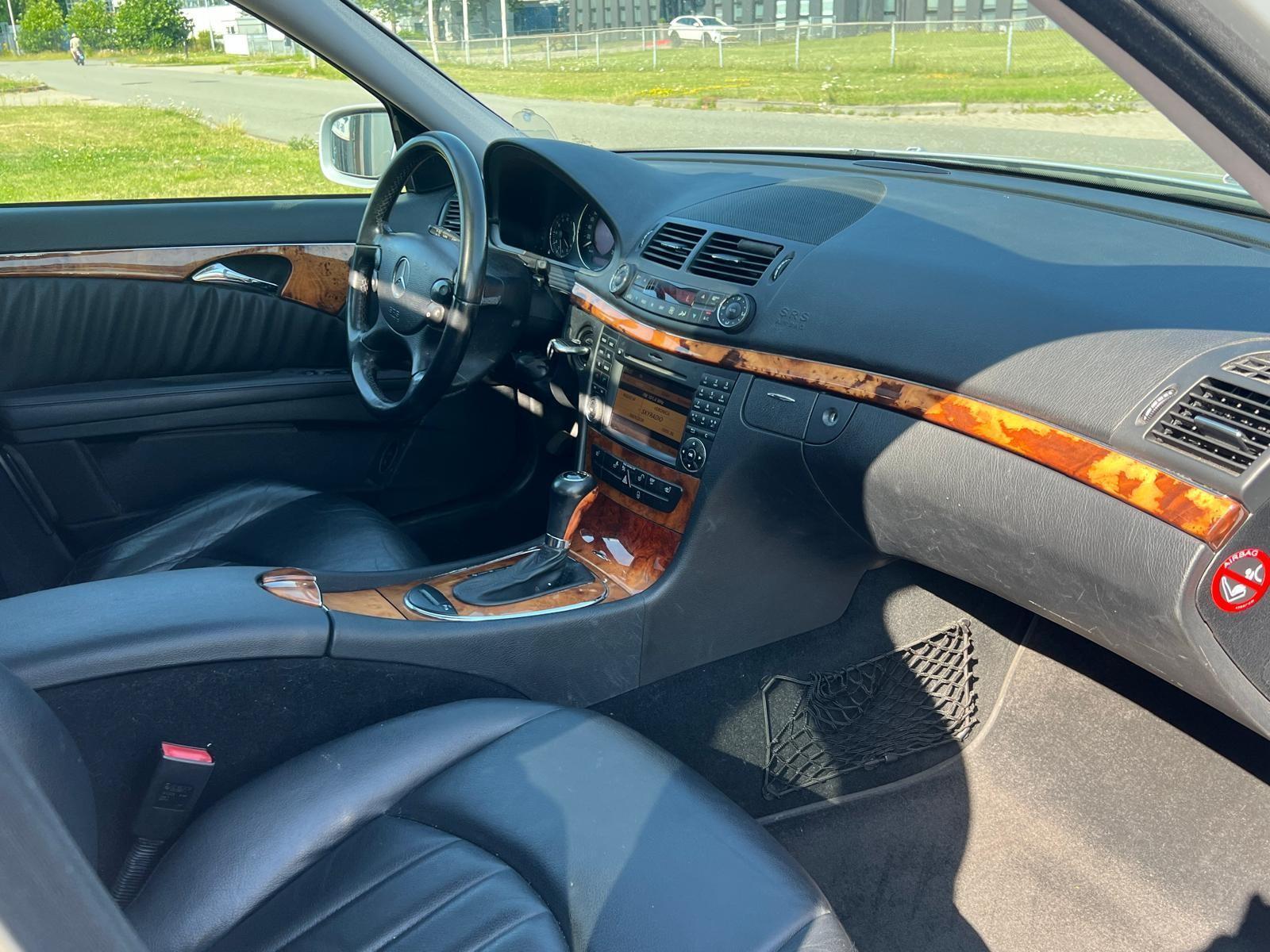 Foto van Mercedes-Benz E 300 Bluetec