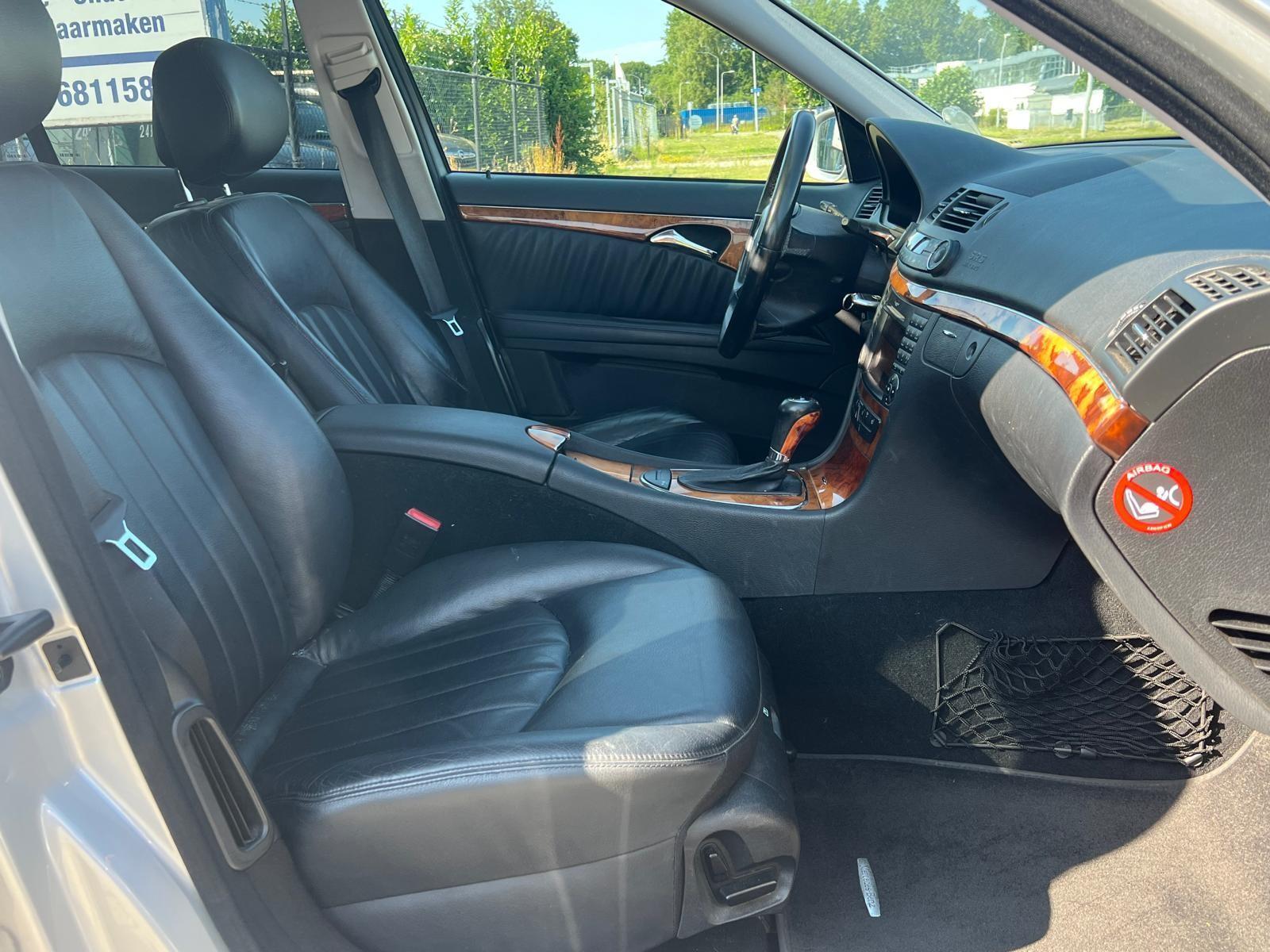 Foto van Mercedes-Benz E 300 Bluetec
