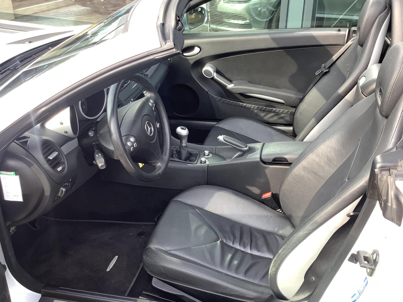Foto van Mercedes-Benz SLK 280