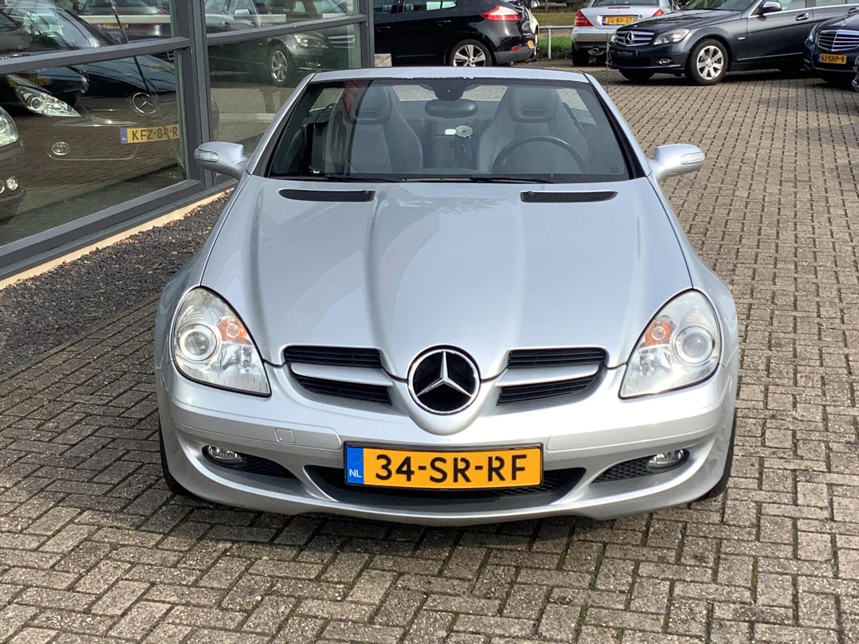 Foto van Mercedes-Benz SLK 280