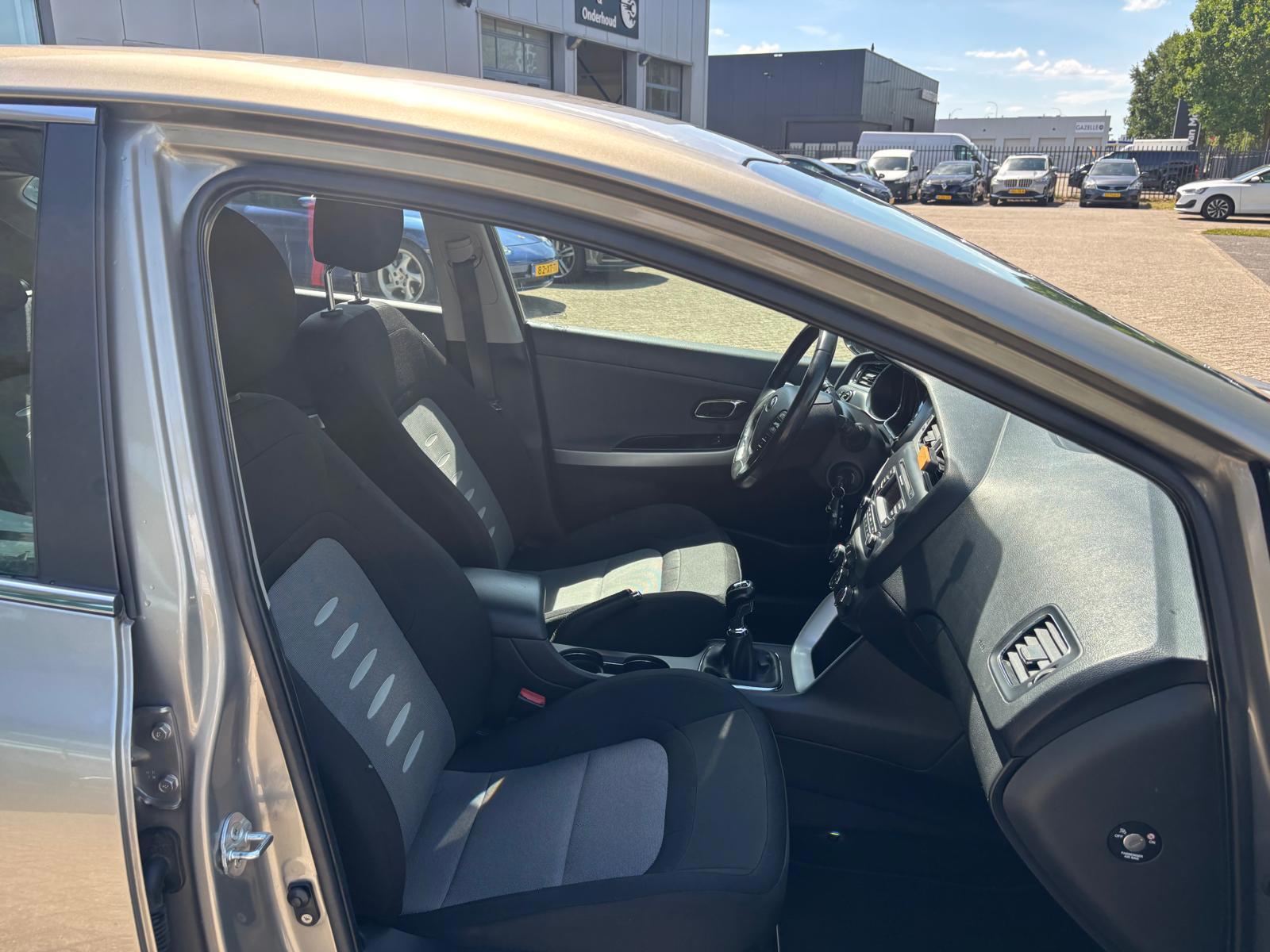 Foto van Kia Cee D