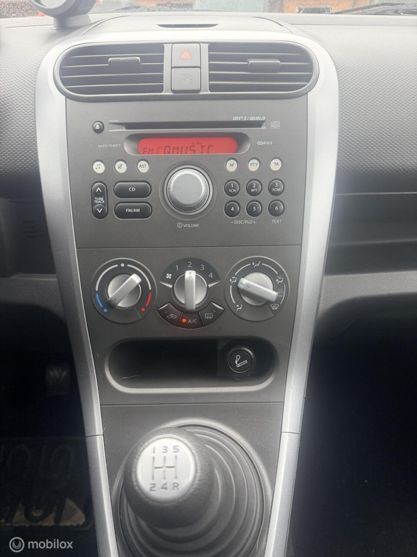 Foto van Suzuki Splash