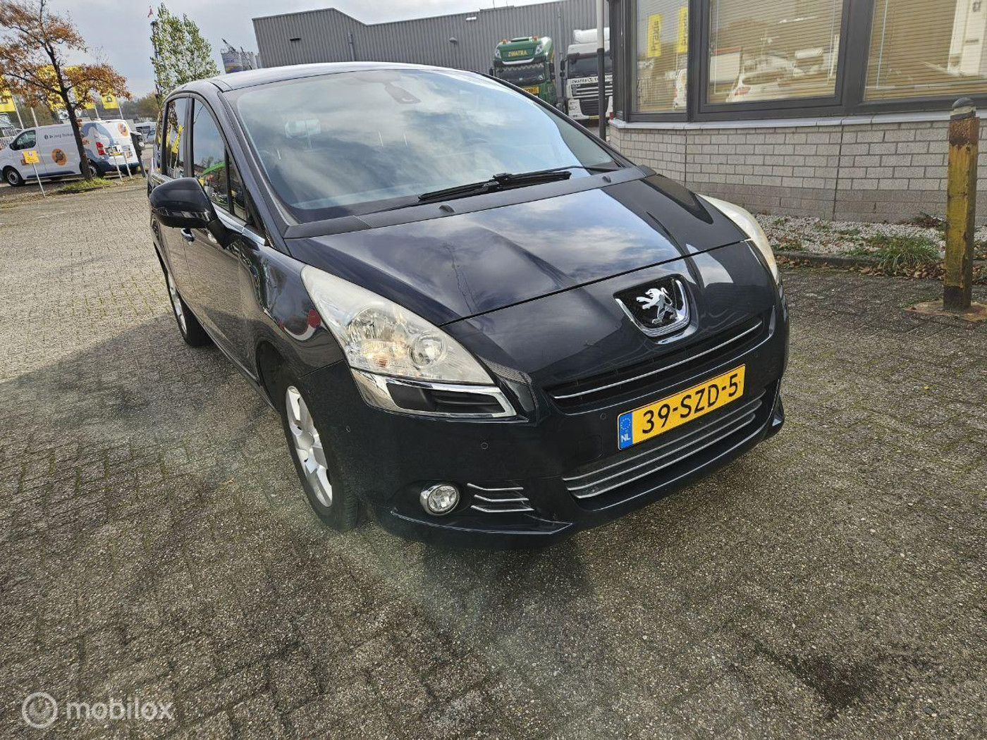 Foto van Peugeot 5008