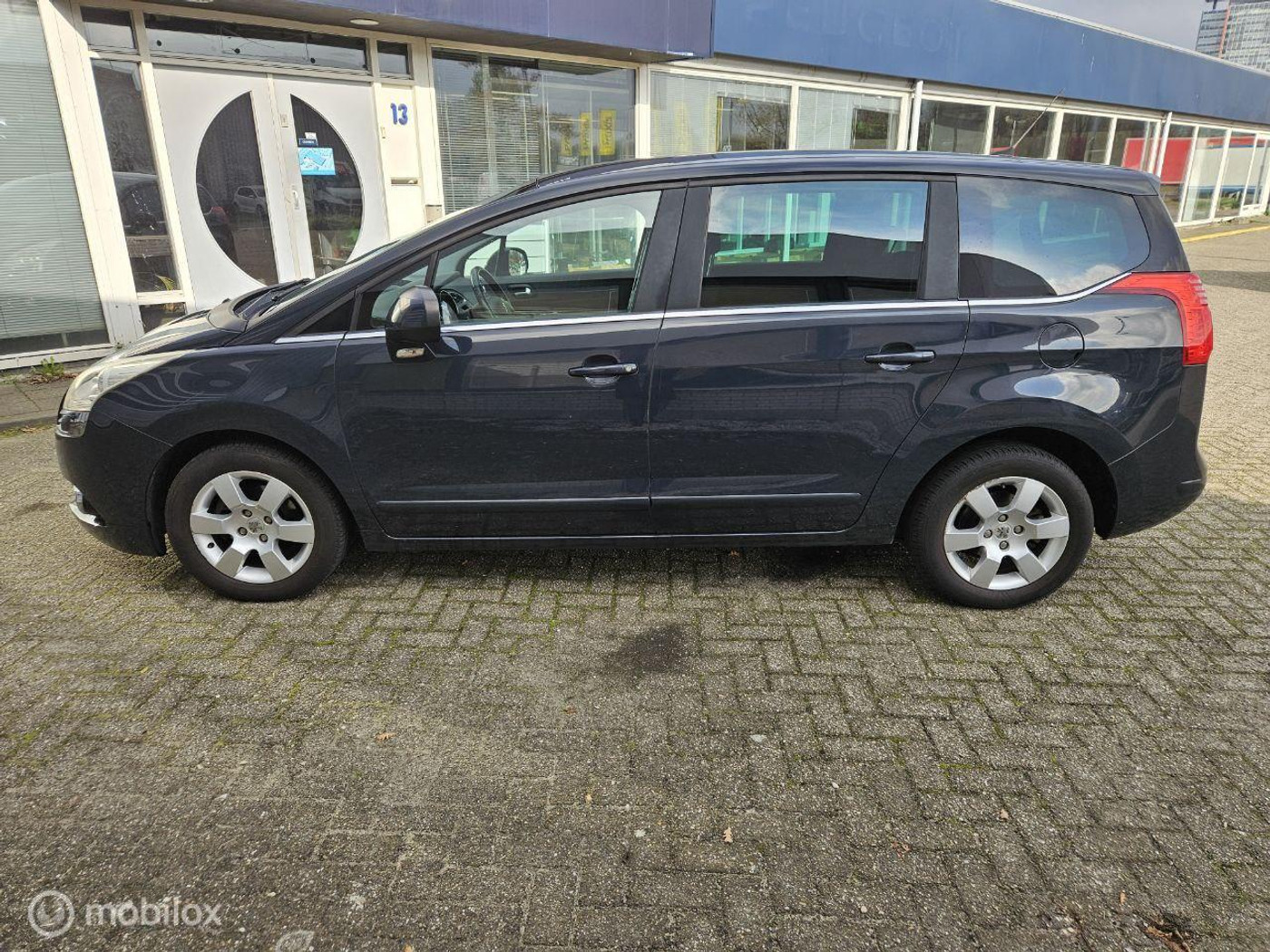 Foto van Peugeot 5008