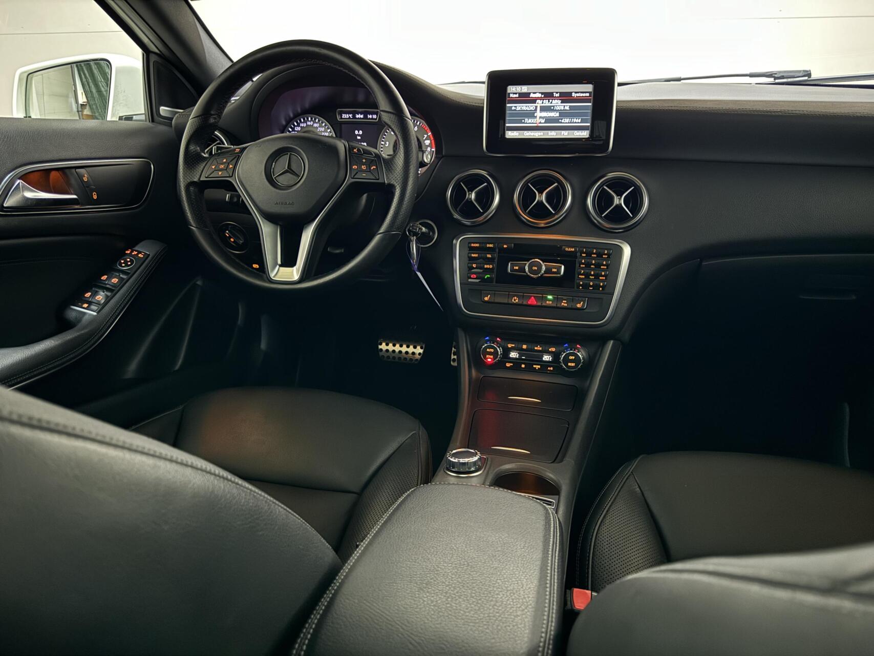 Foto van Mercedes-Benz A 200