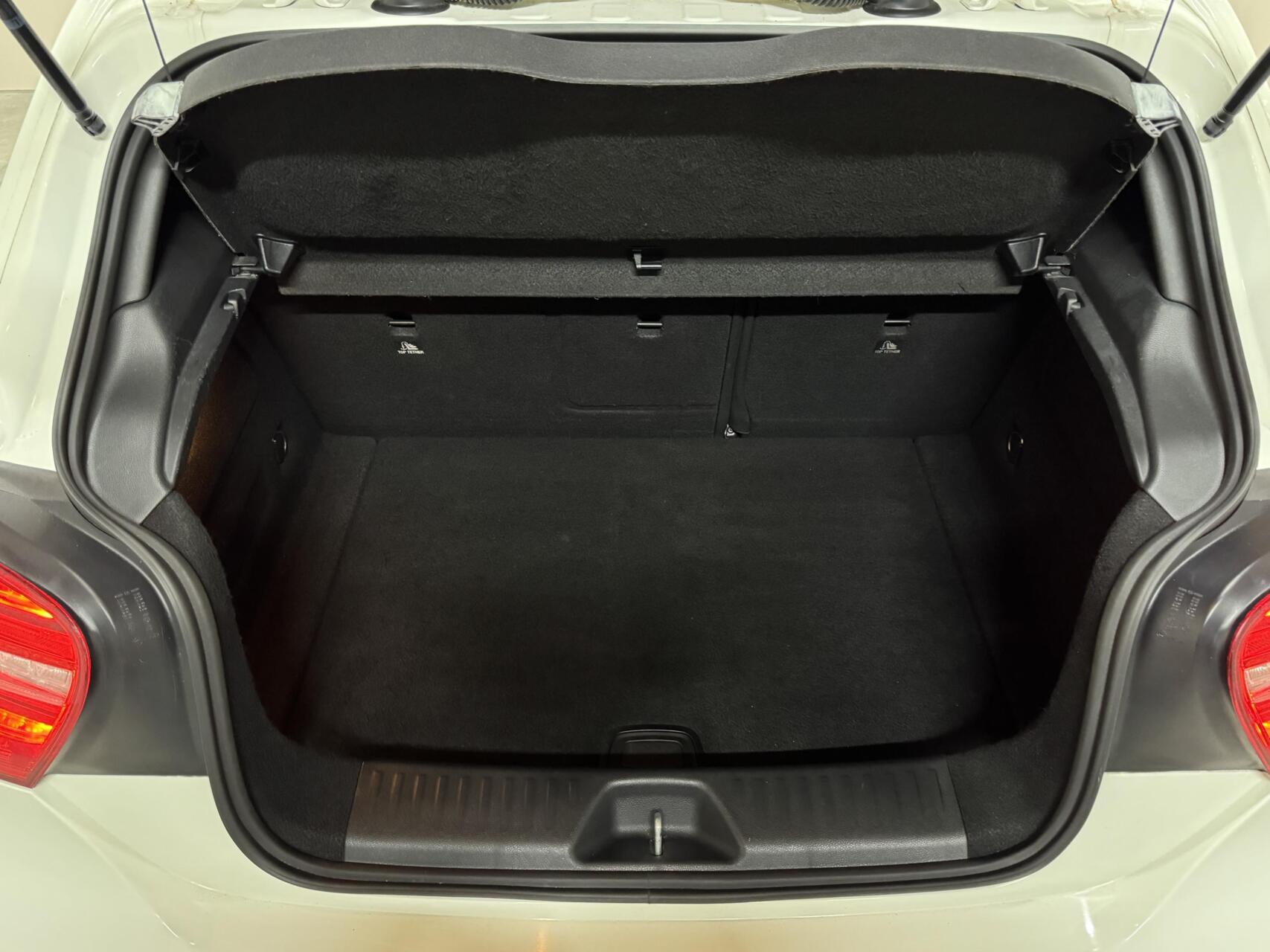 Foto van Mercedes-Benz A 200