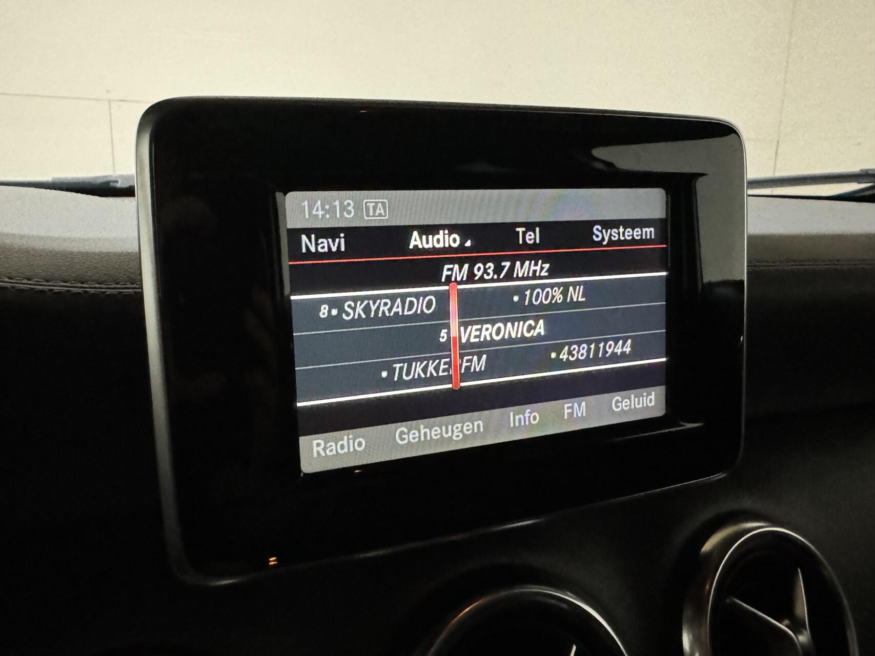 Foto van Mercedes-Benz A 200
