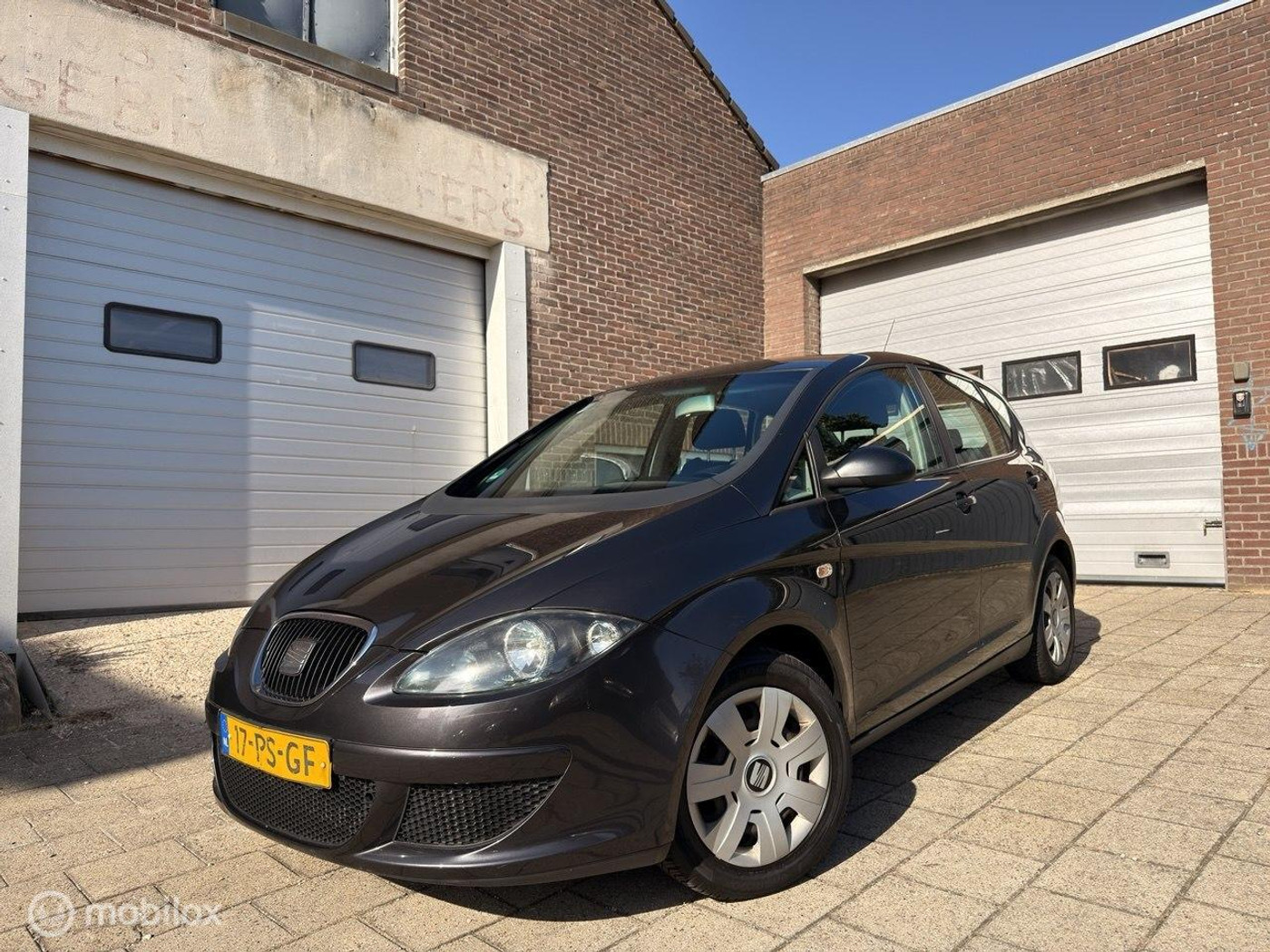 Seat Altea 1.6 2004 - voorkant