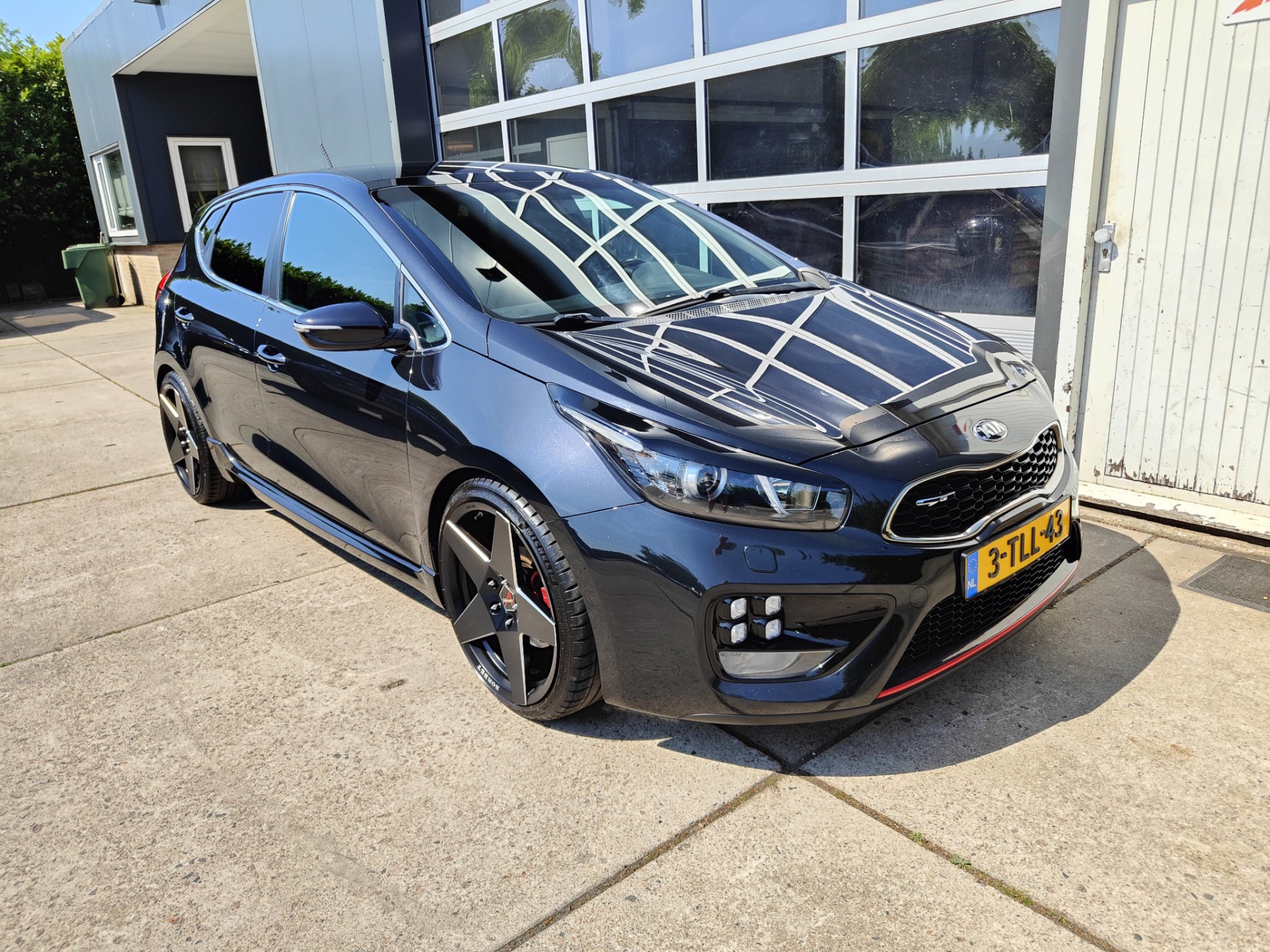 Foto van Kia Cee D