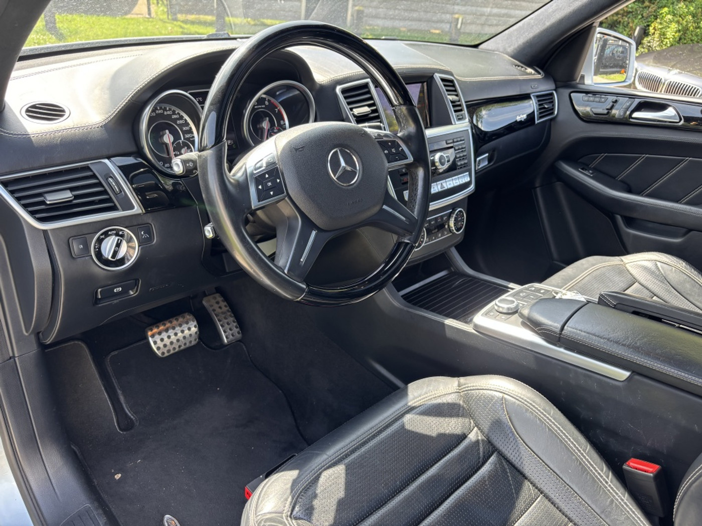 Foto van Mercedes-Benz ML 63 AMG