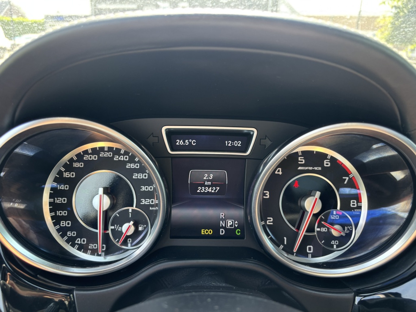 Foto van Mercedes-Benz ML 63 AMG