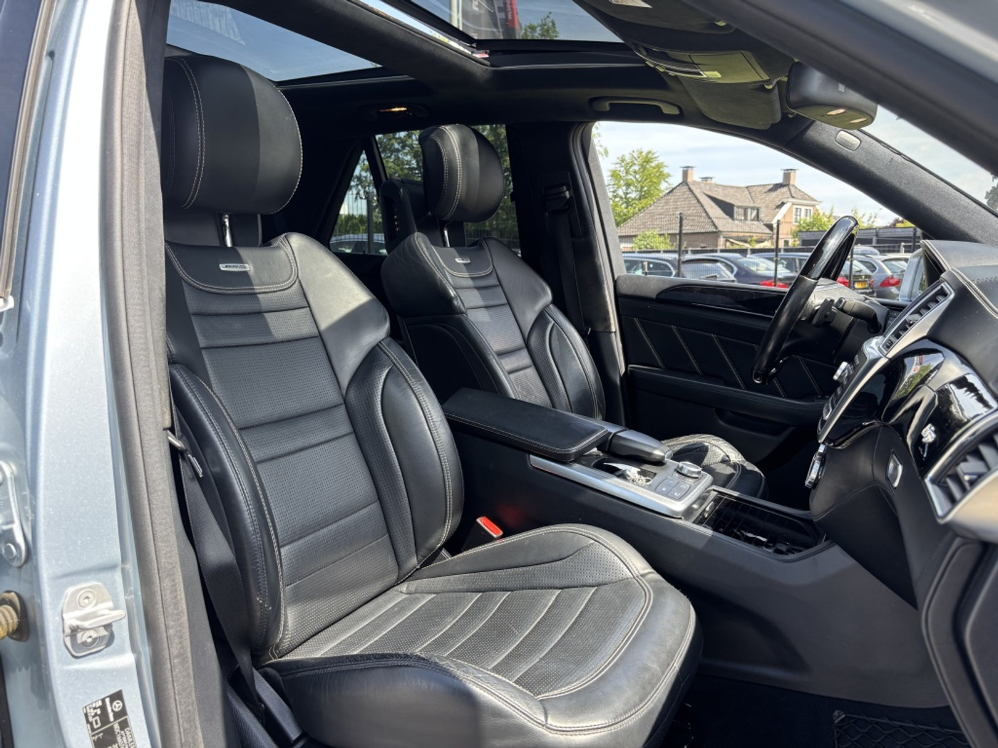 Foto van Mercedes-Benz ML 63 AMG