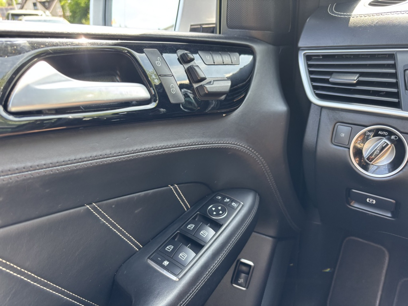 Foto van Mercedes-Benz ML 63 AMG