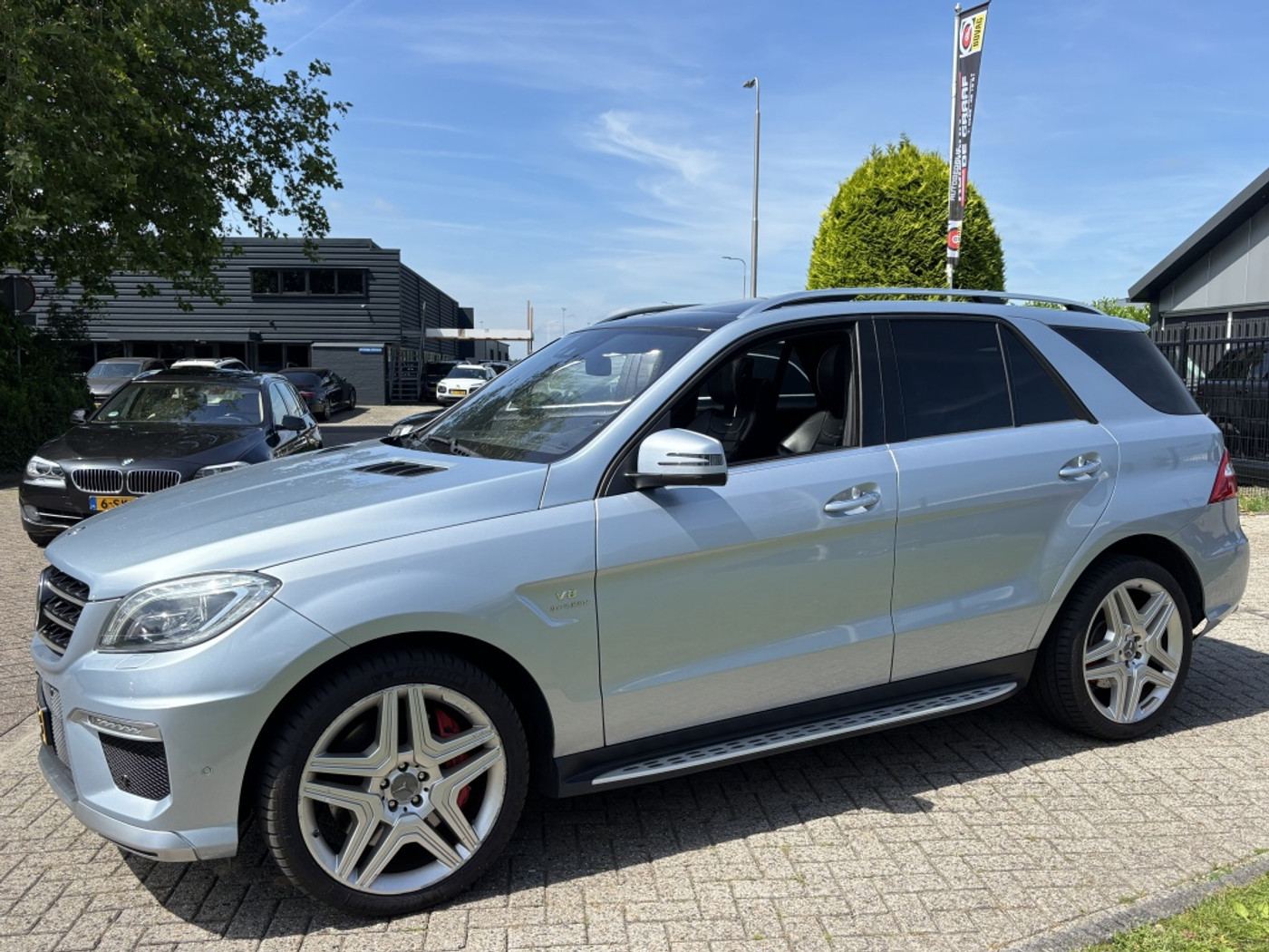 Foto van Mercedes-Benz ML 63 AMG