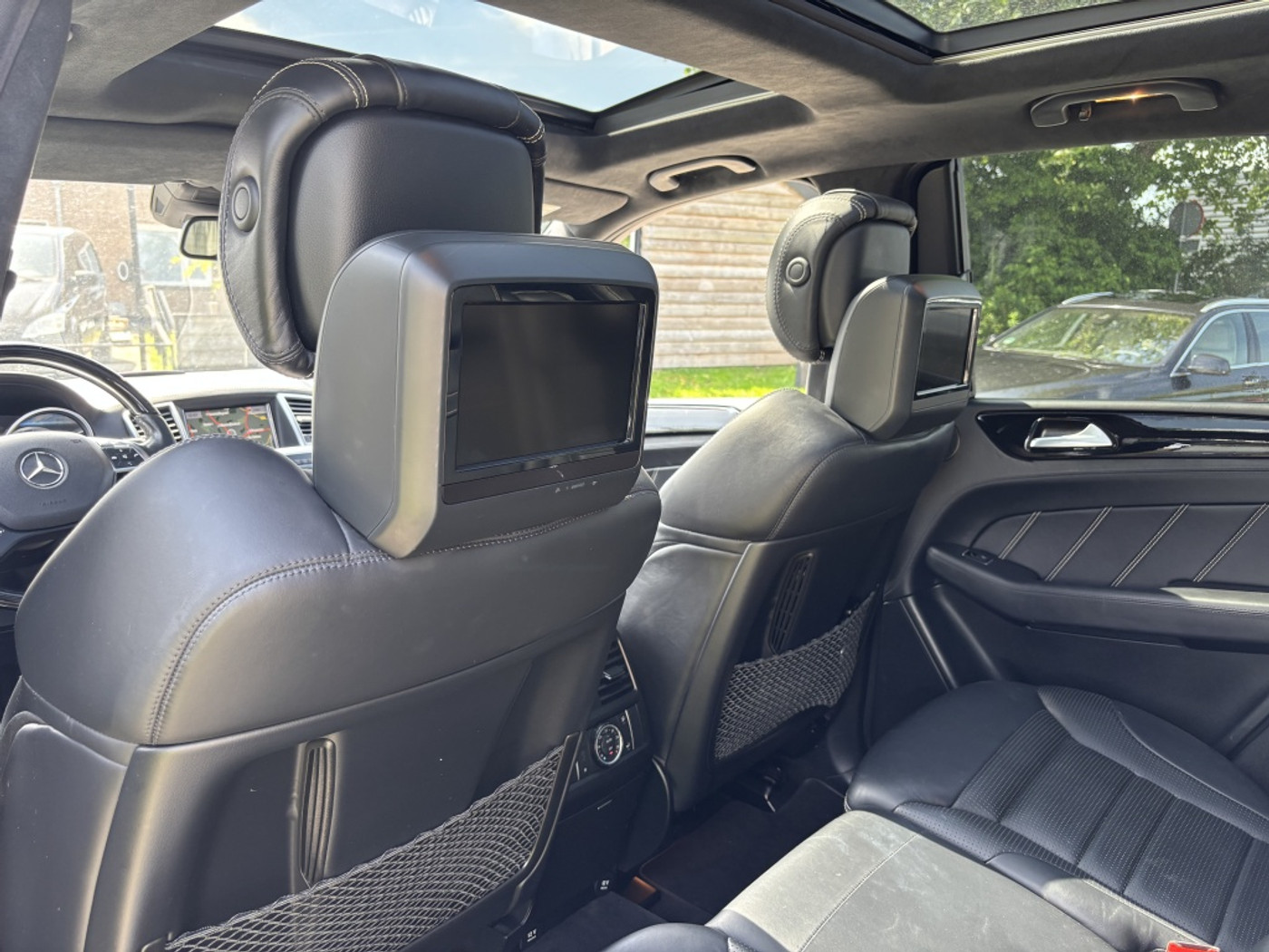 Foto van Mercedes-Benz ML 63 AMG
