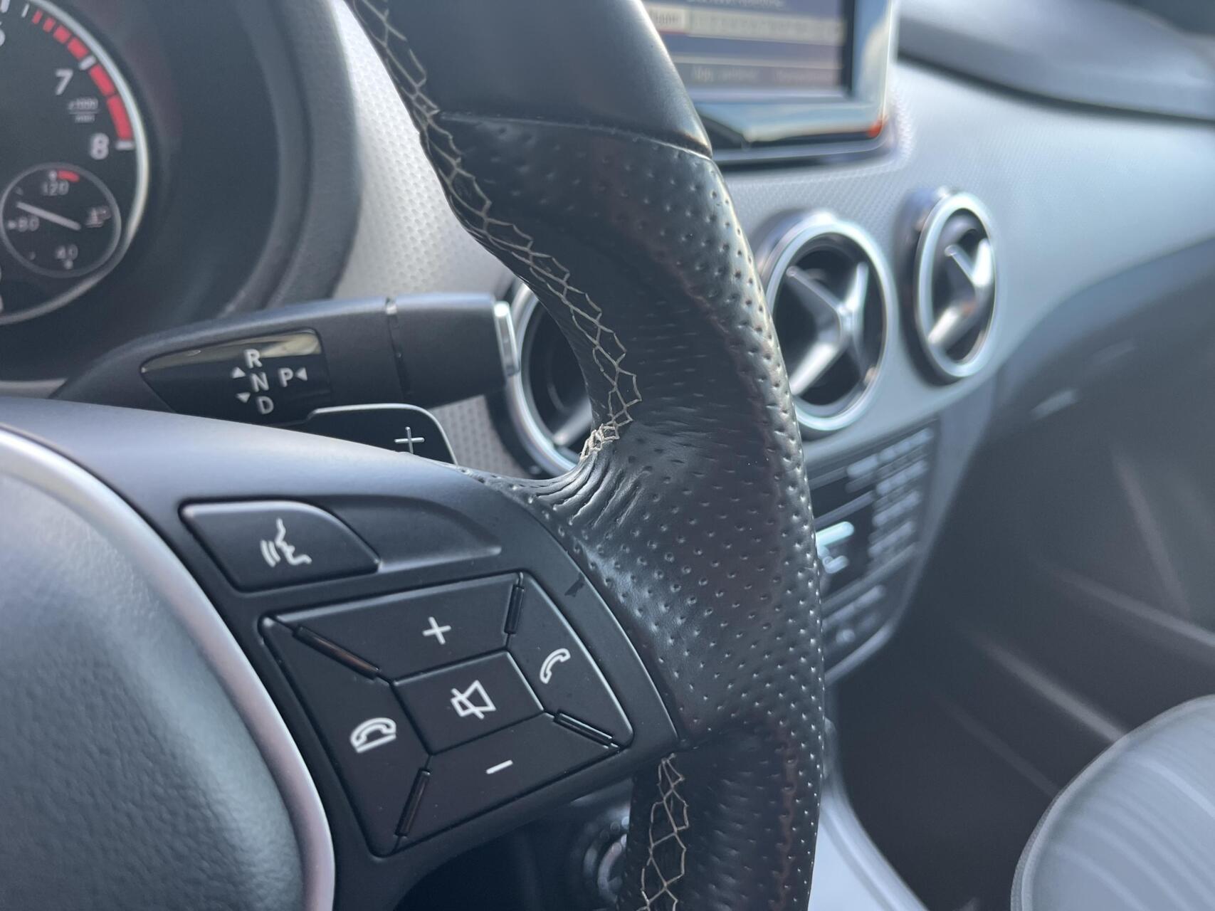 Foto van Mercedes-Benz B 180