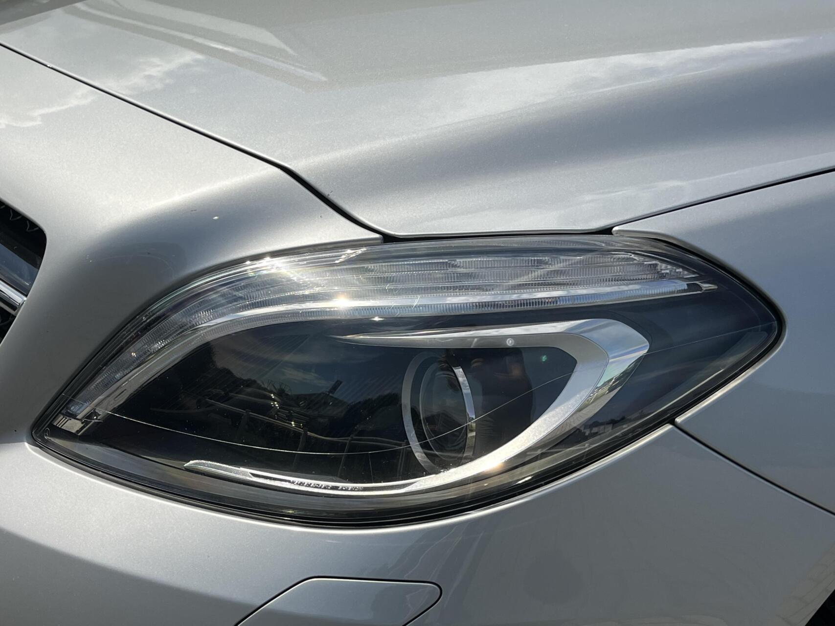 Foto van Mercedes-Benz B 180
