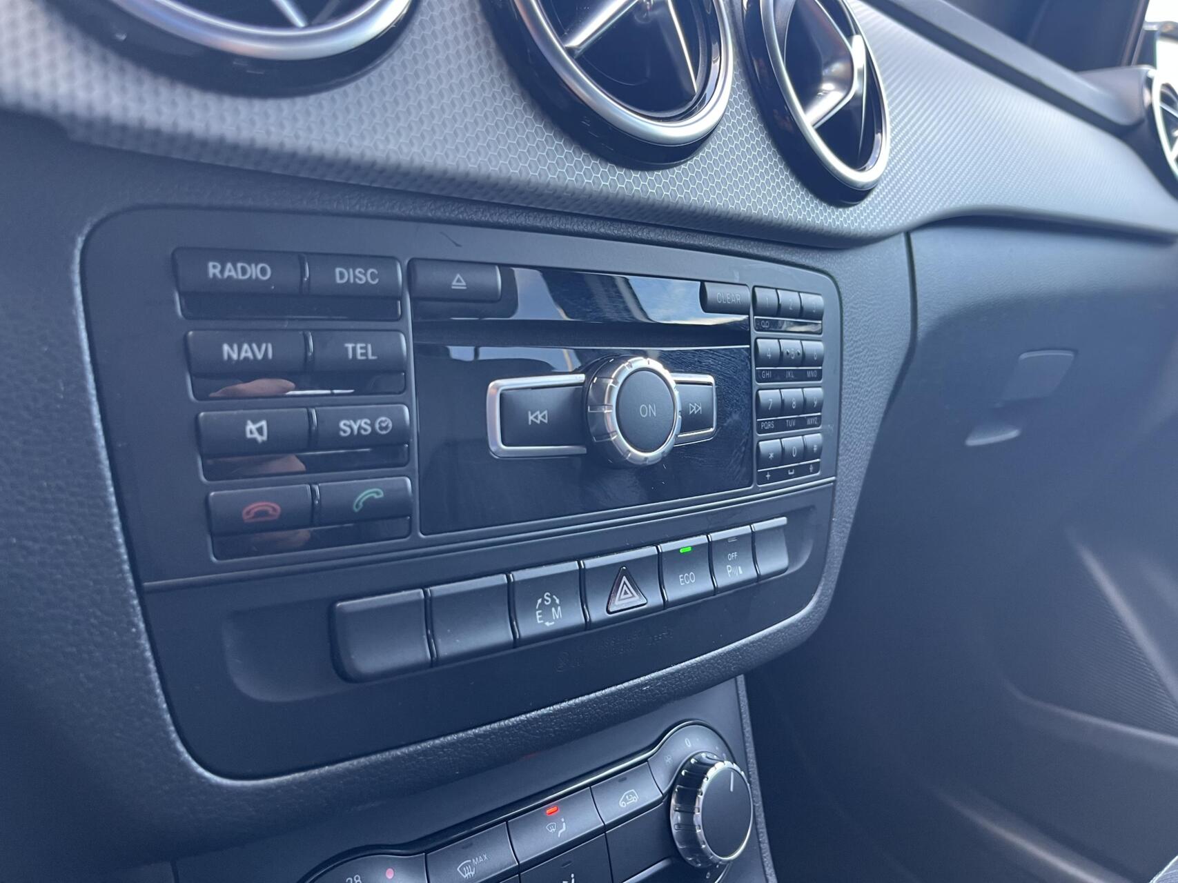 Foto van Mercedes-Benz B 180