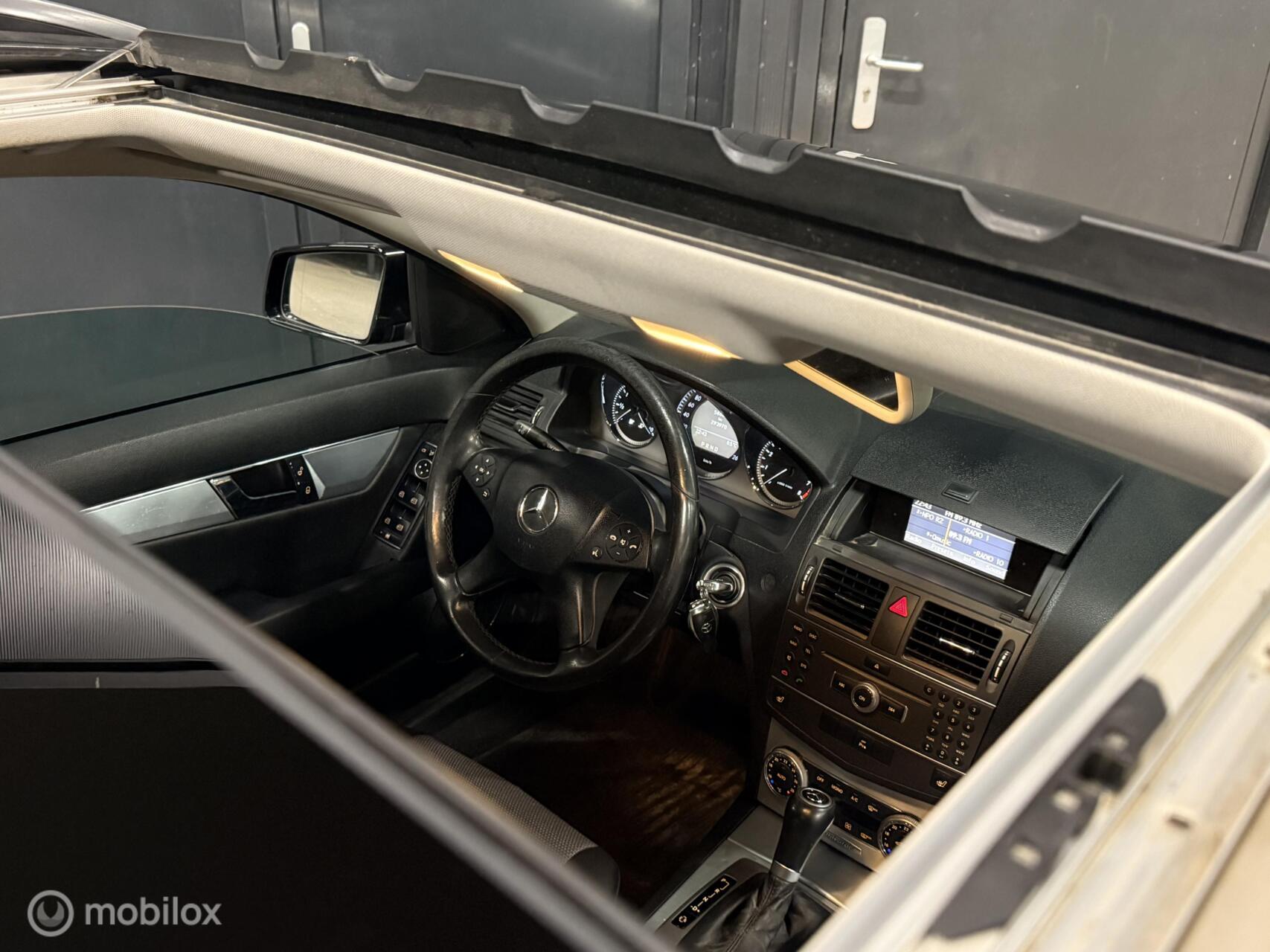 Foto van Mercedes-Benz C 180 Cgi