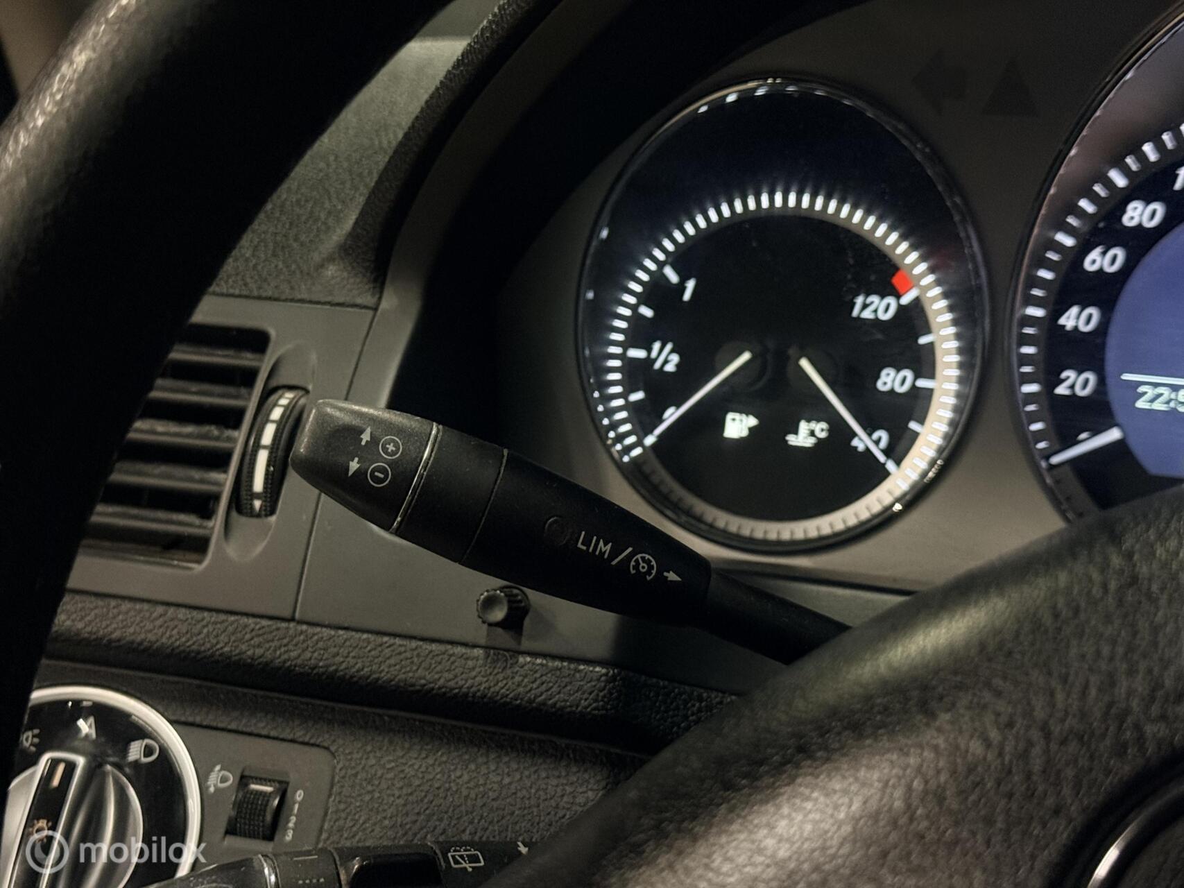 Foto van Mercedes-Benz C 180 Cgi