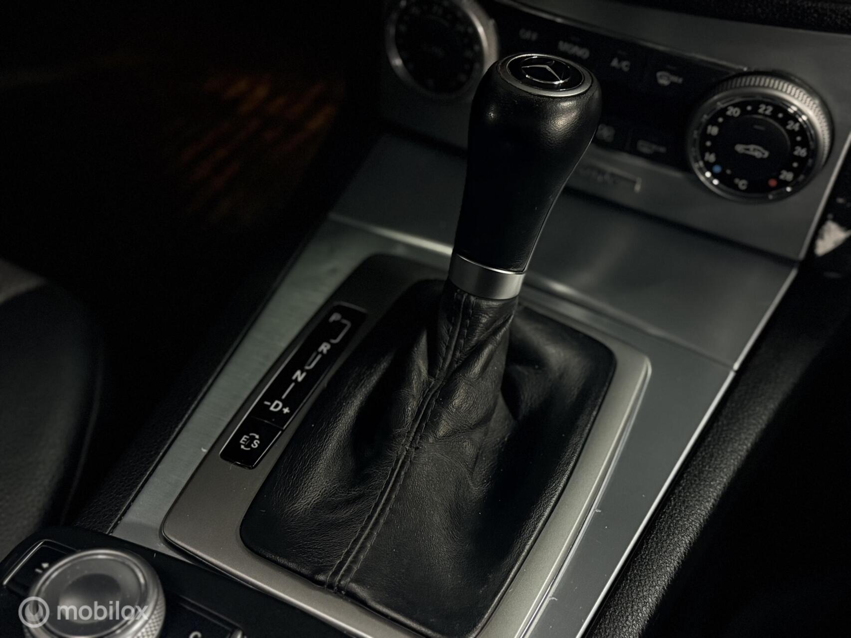 Foto van Mercedes-Benz C 180 Cgi