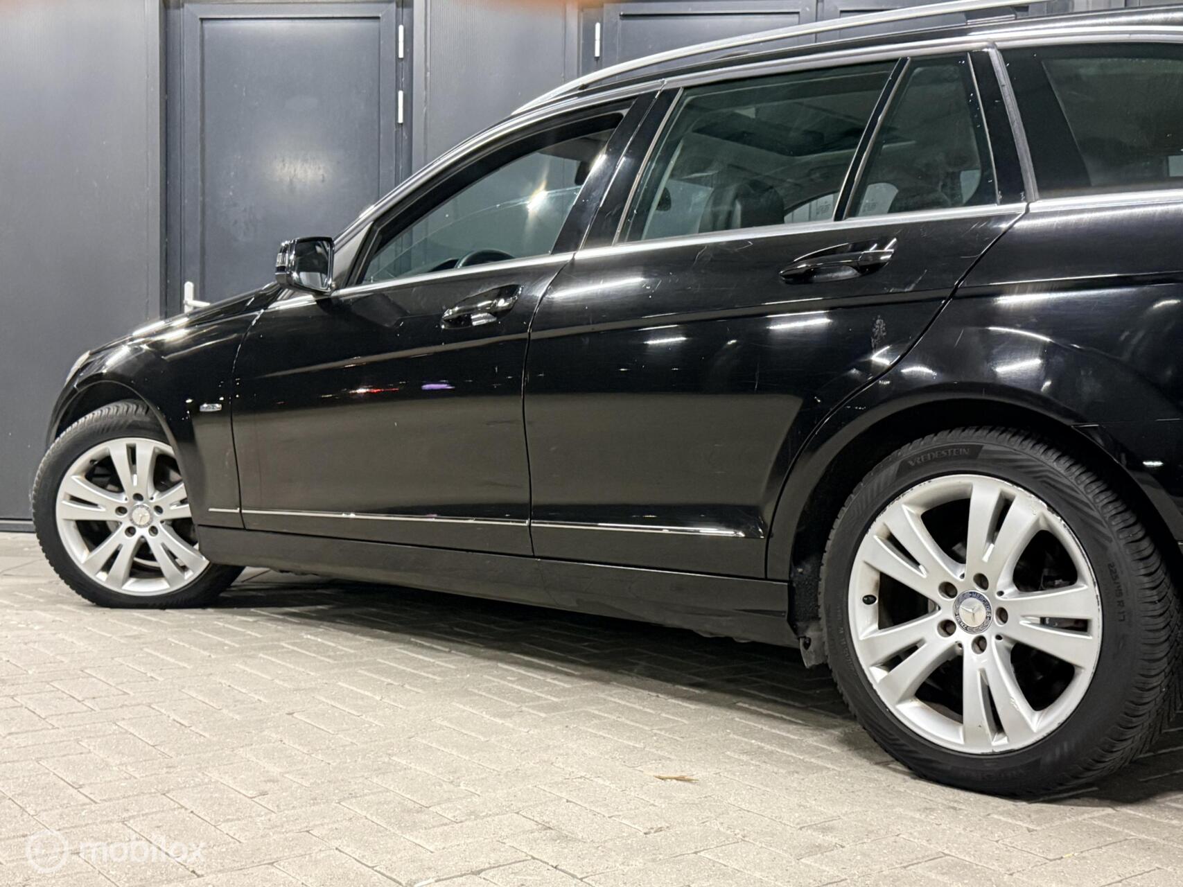 Foto van Mercedes-Benz C 180 Cgi