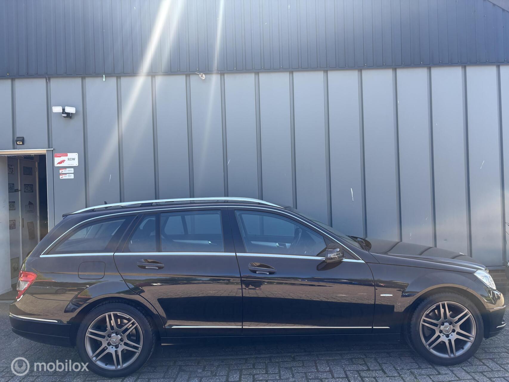 Foto van Mercedes-Benz C 280