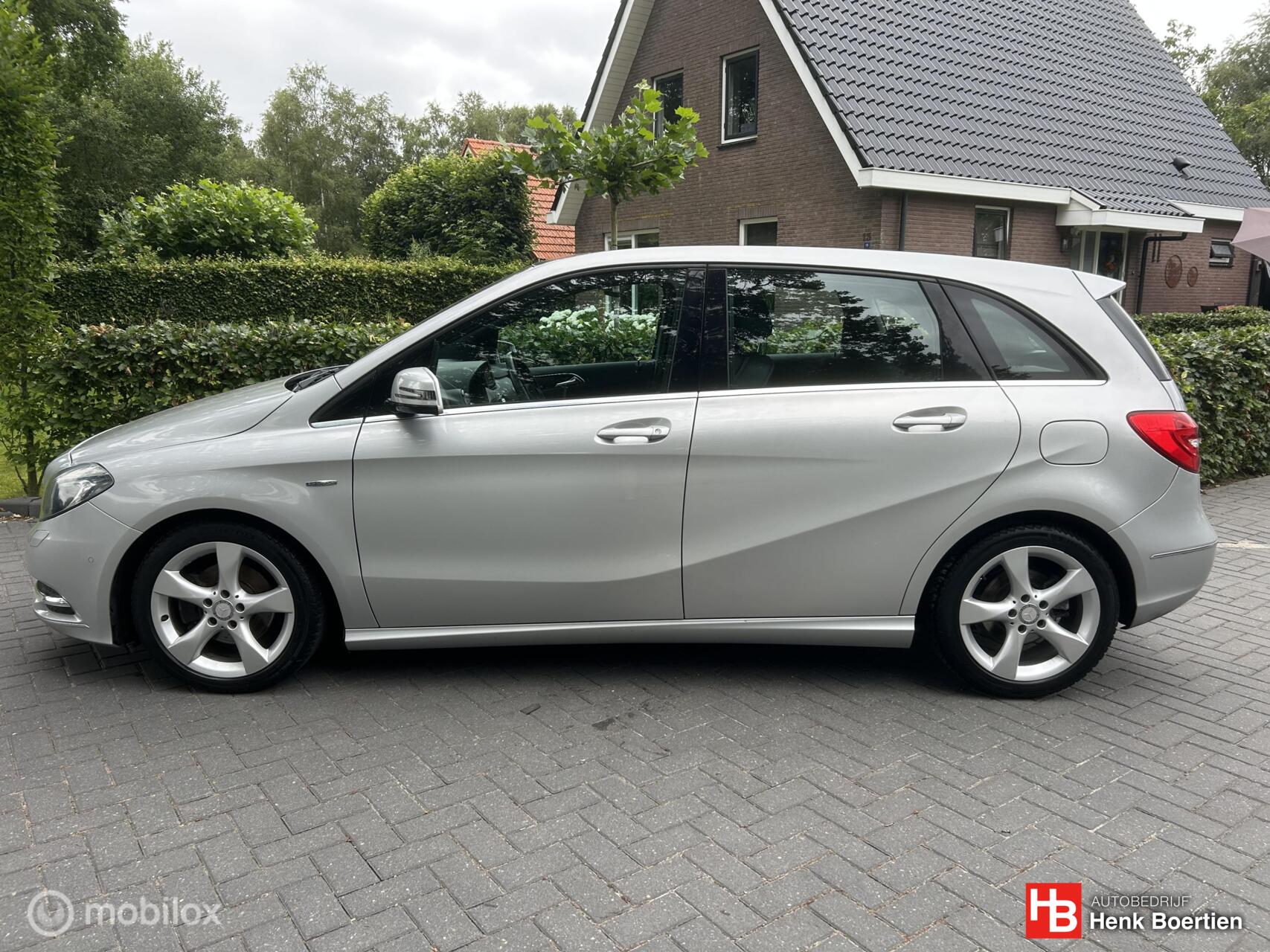 Foto van Mercedes-Benz B 200