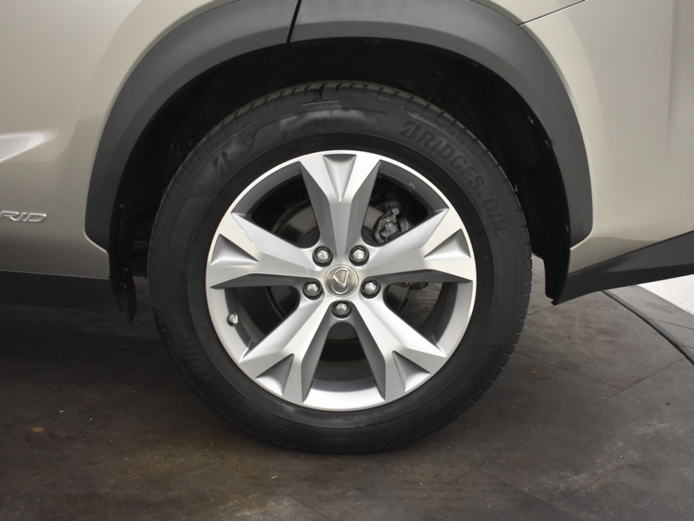 Foto van Lexus Lexus Nx300h