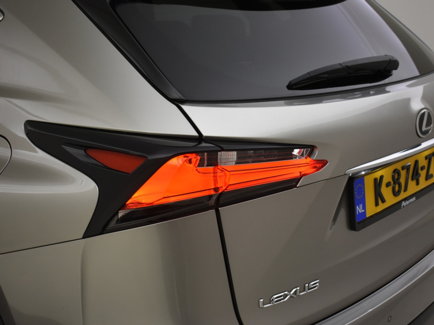 Foto van Lexus Lexus Nx300h