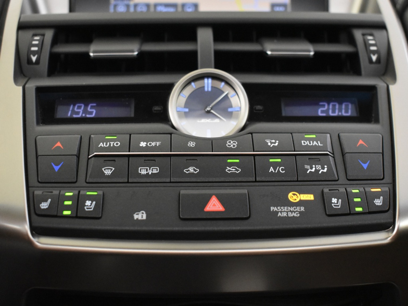 Foto van Lexus Lexus Nx300h