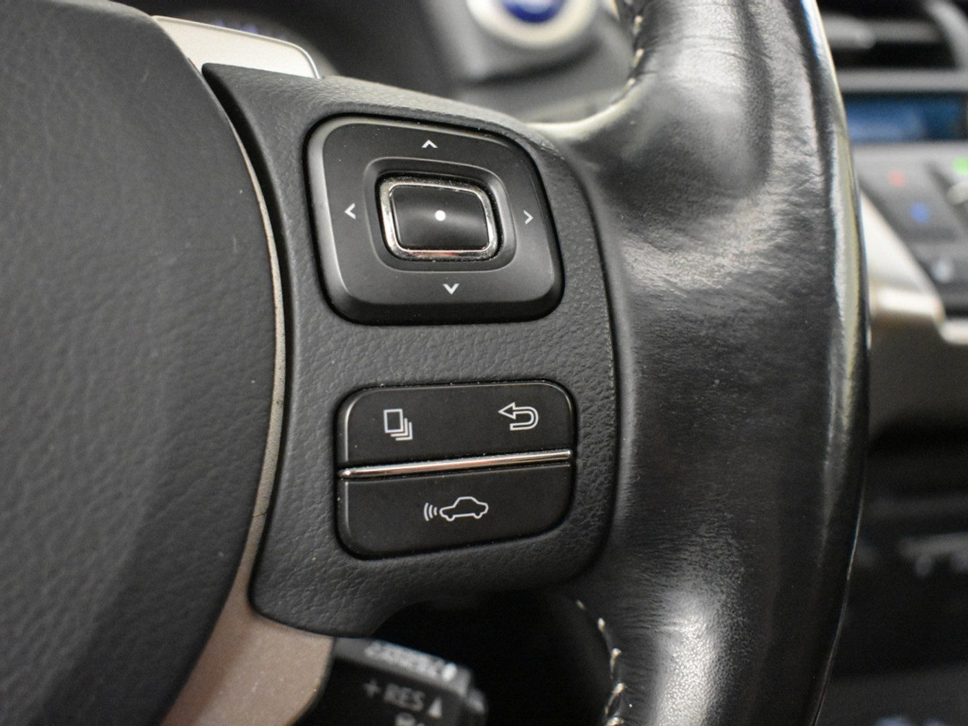 Foto van Lexus Lexus Nx300h